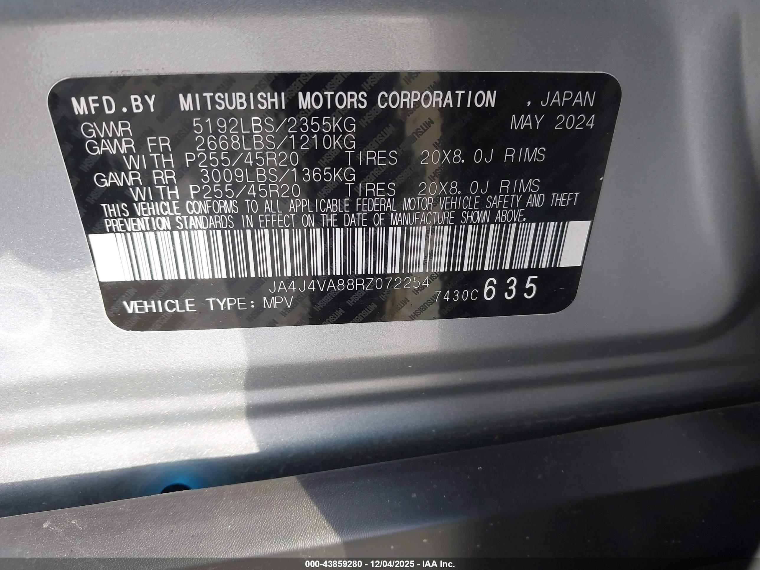 MITSUBISHI OUTLANDER image 9