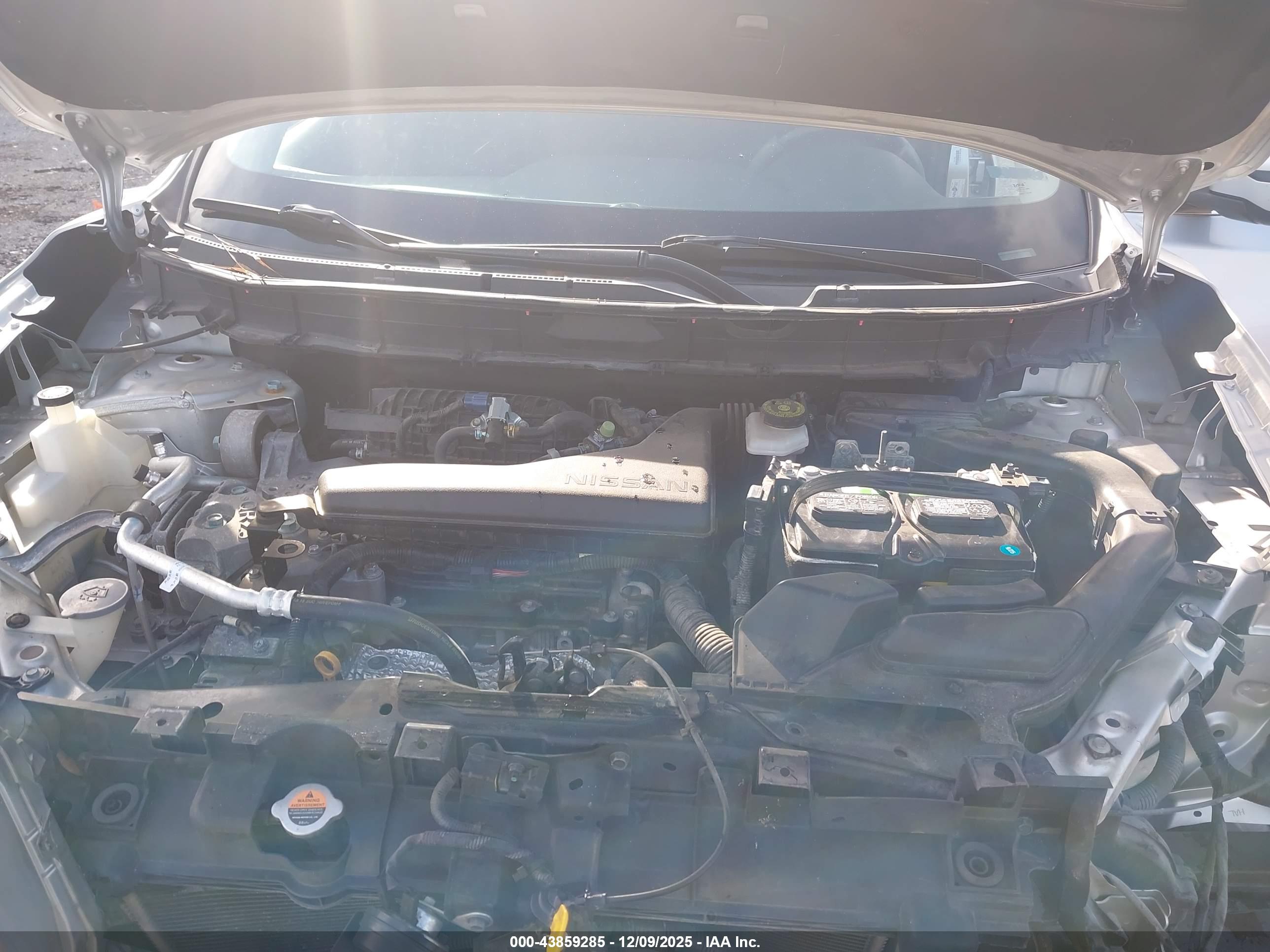 NISSAN ROGUE image 10