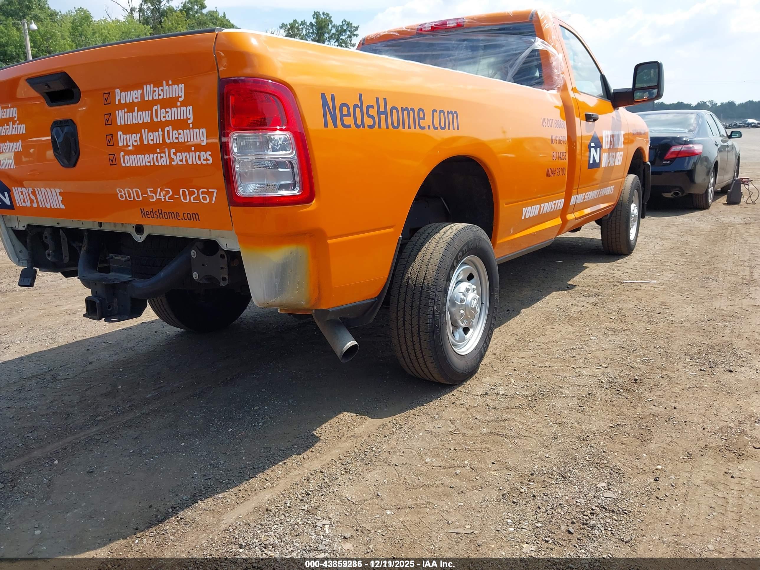 RAM 2500 image 4