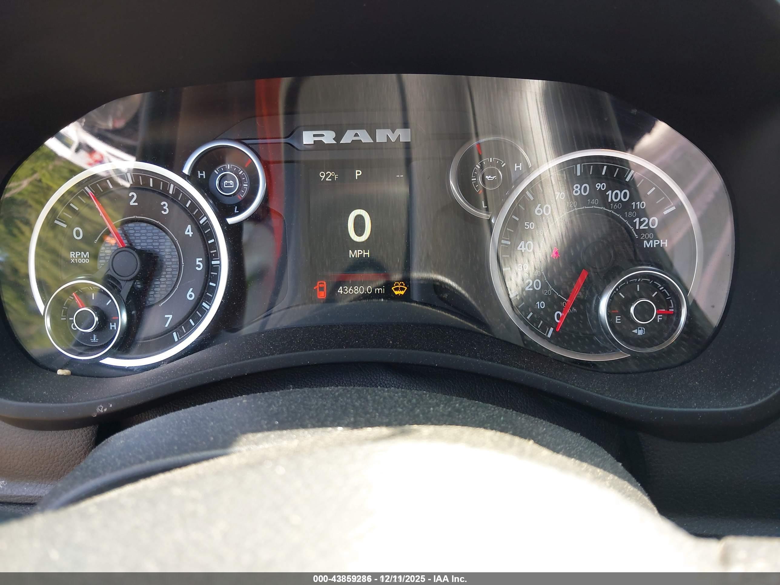 RAM 2500 image 7