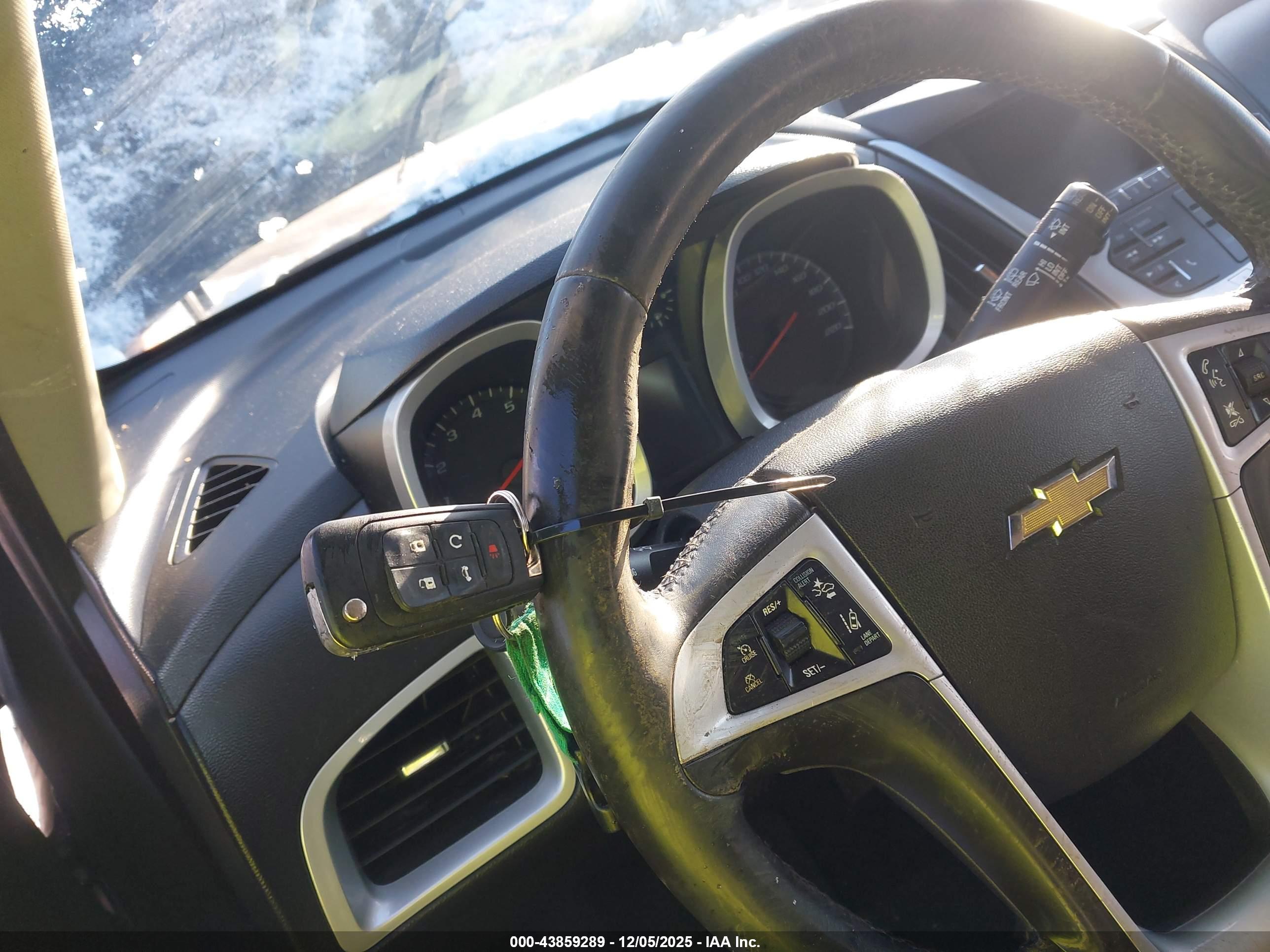 CHEVROLET EQUINOX image 11