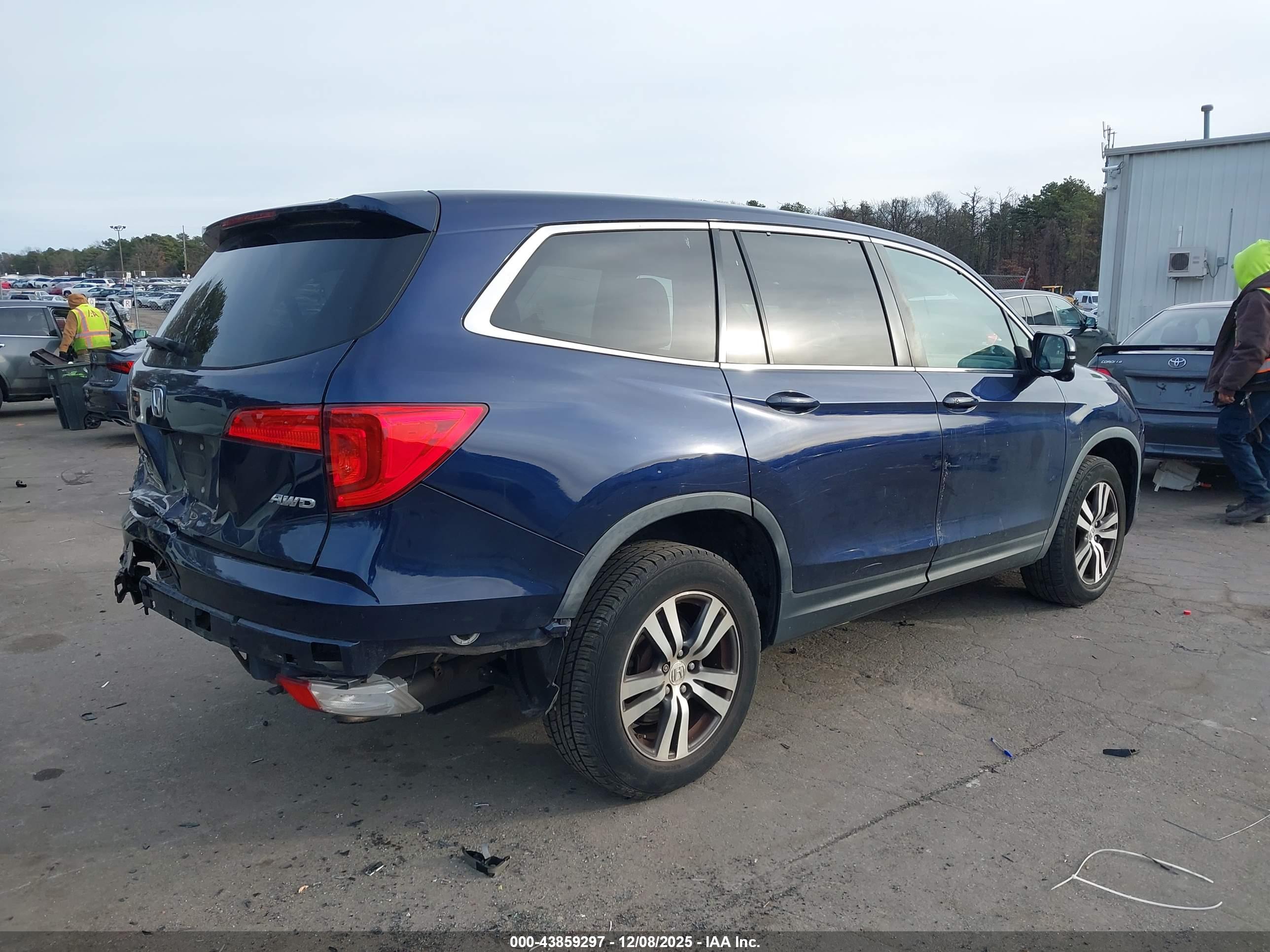HONDA PILOT image 4