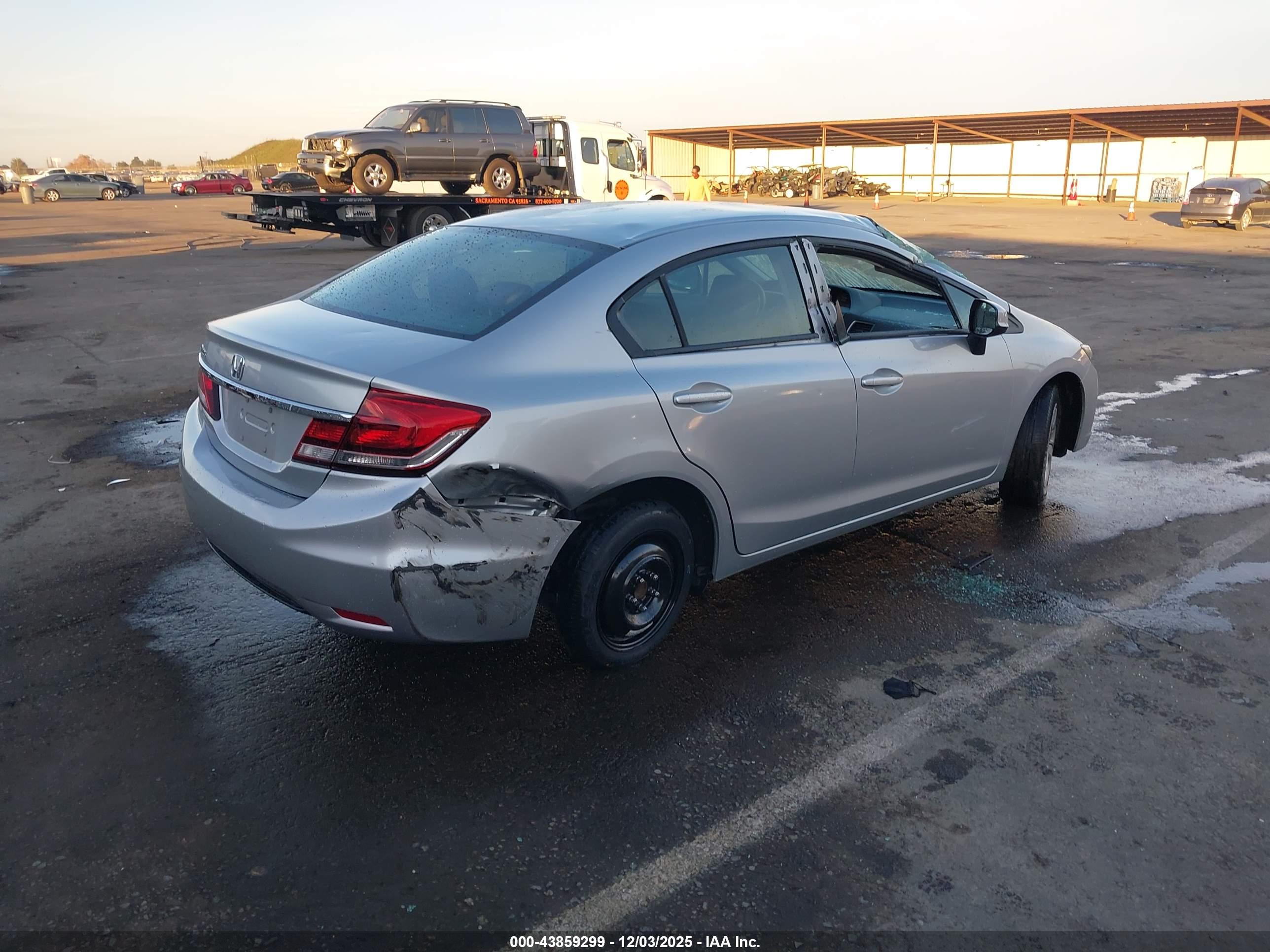HONDA CIVIC image 4