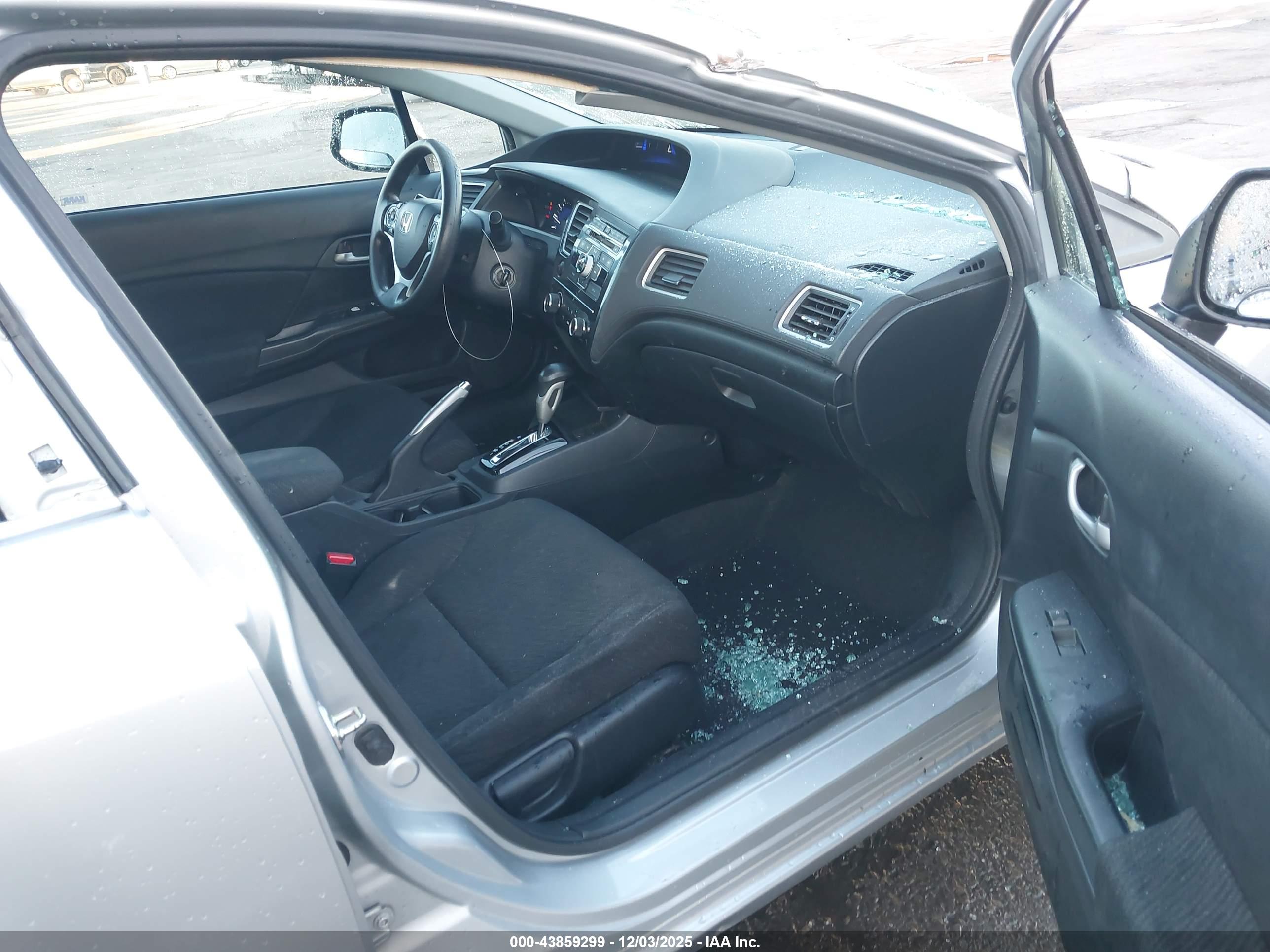 HONDA CIVIC image 5