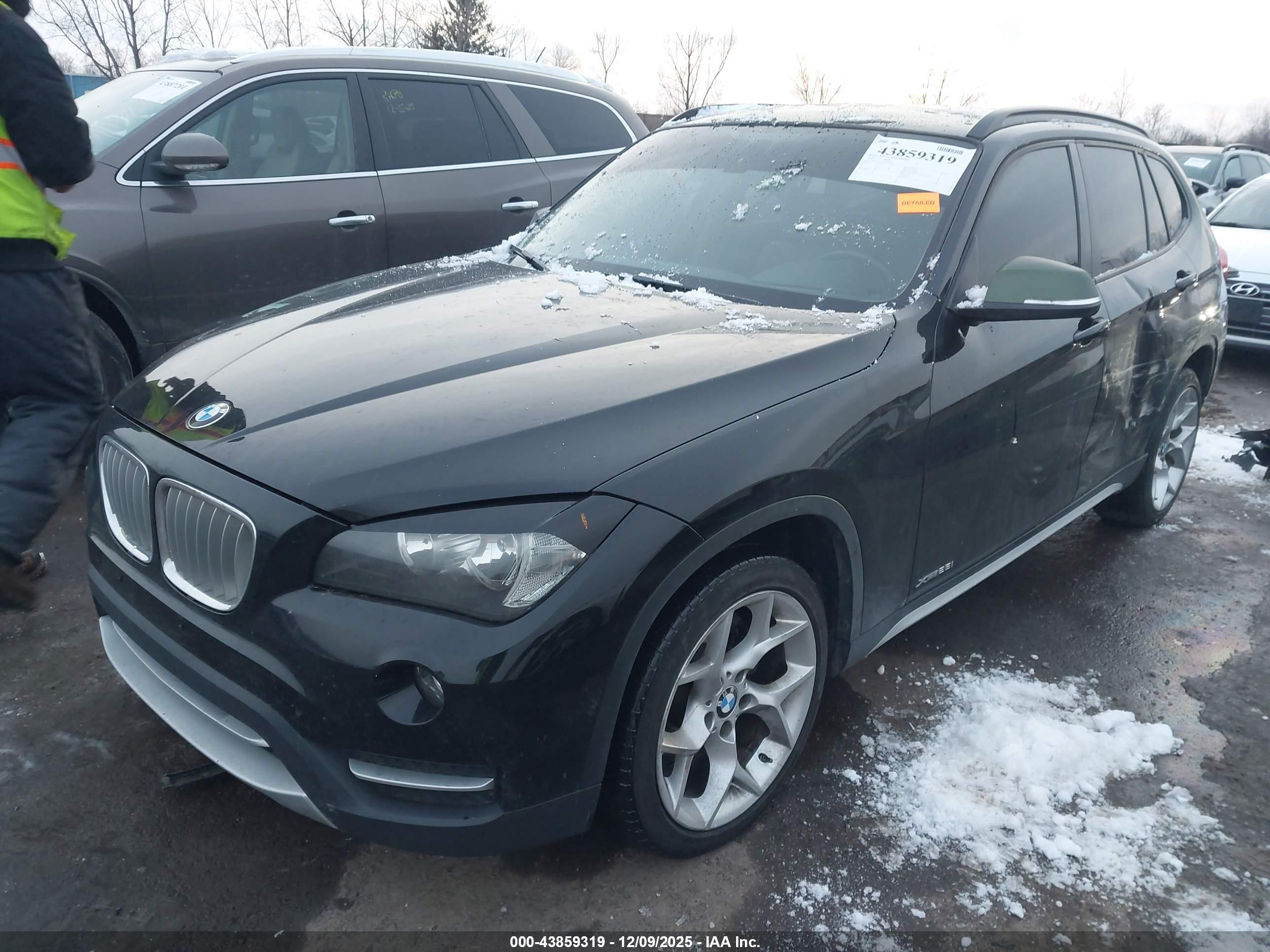 BMW X1 image 2