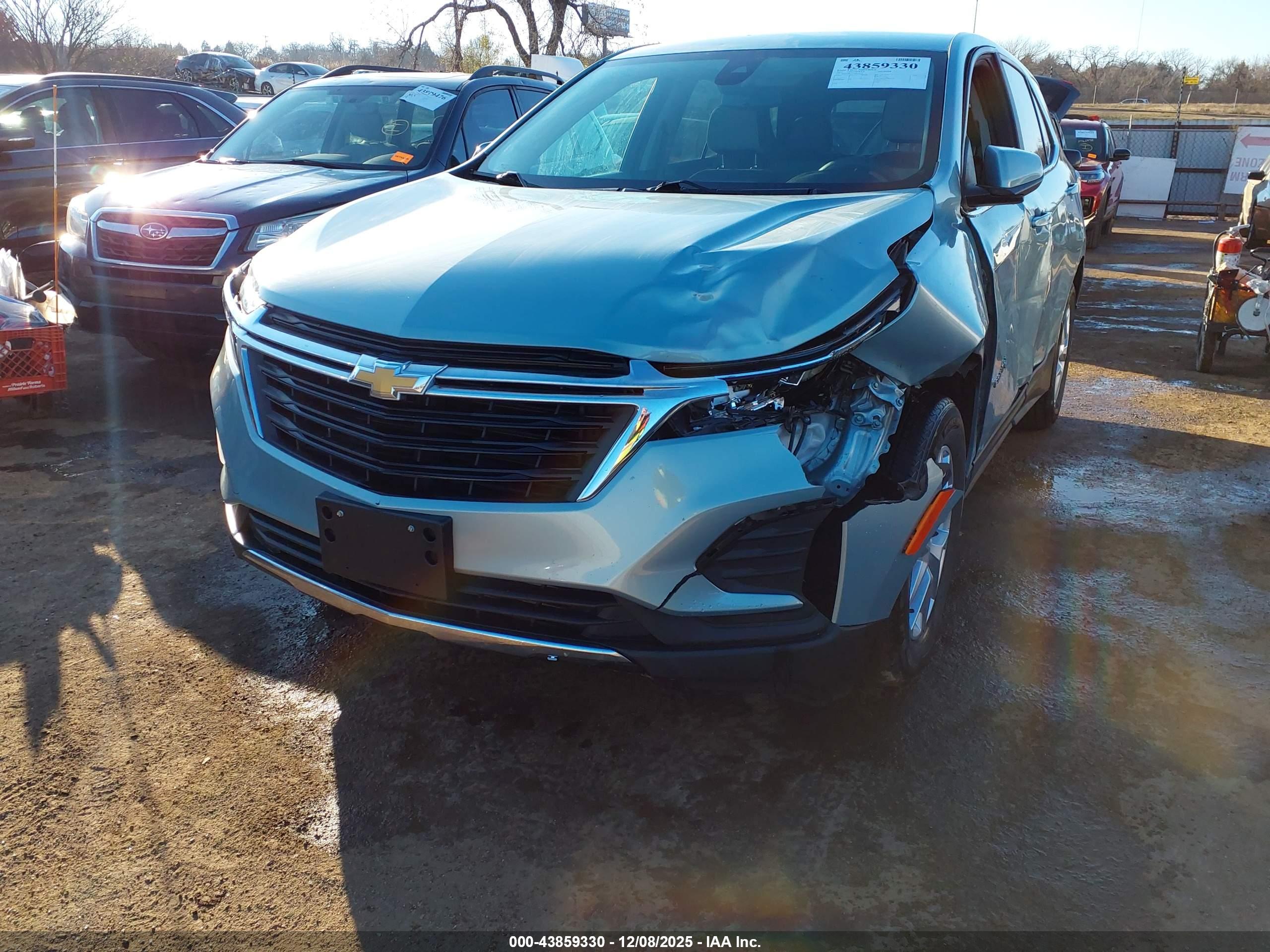 CHEVROLET EQUINOX image 2