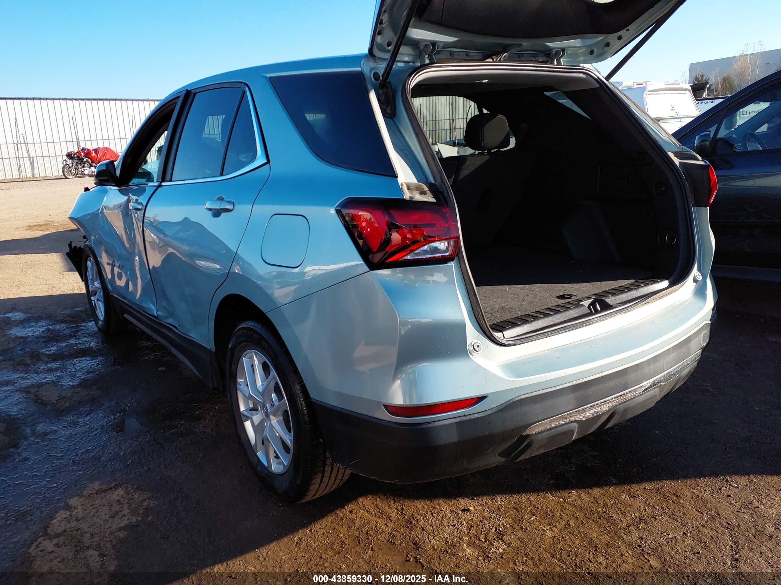 CHEVROLET EQUINOX image 3