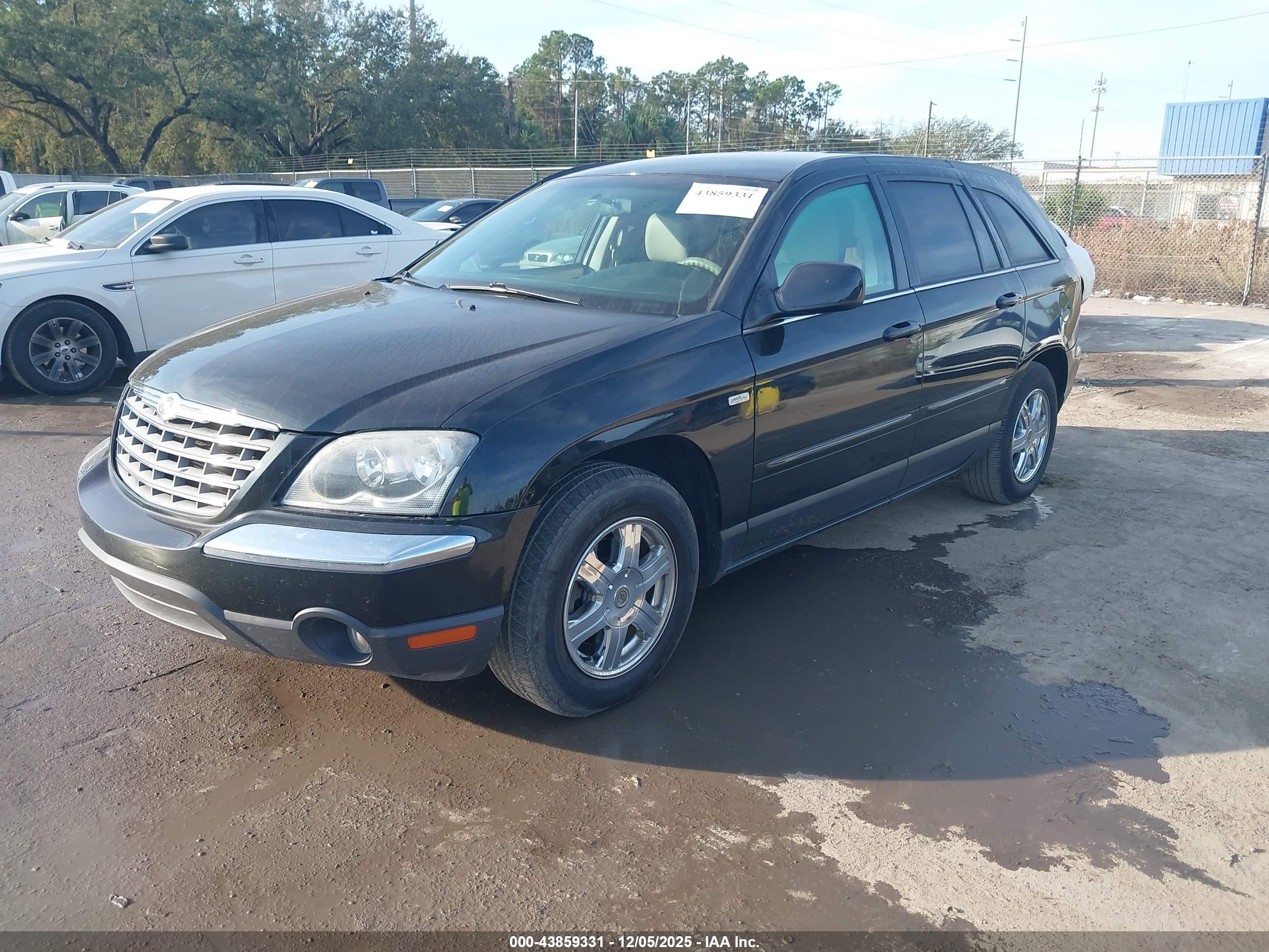 CHRYSLER PACIFICA image 2