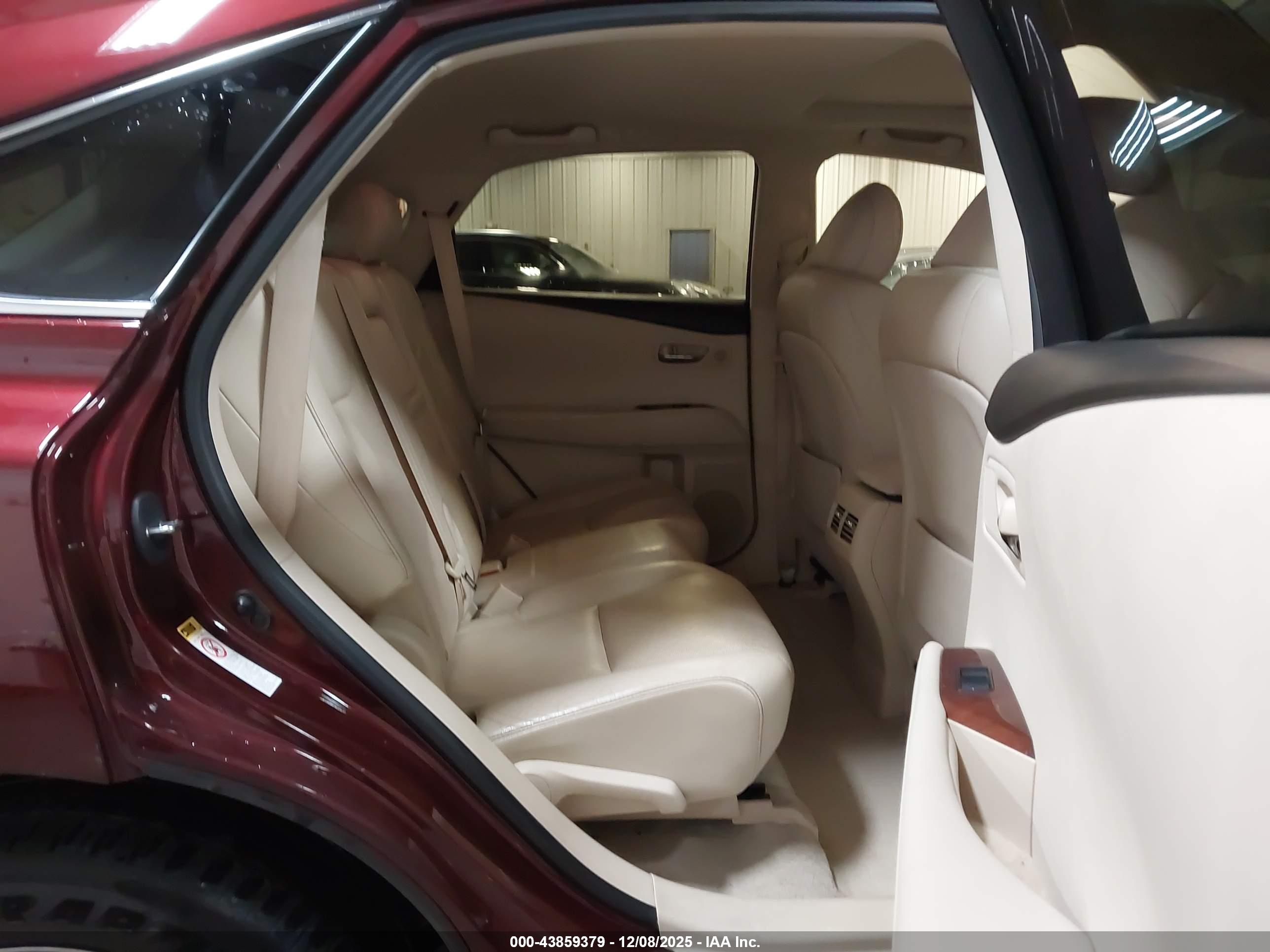 LEXUS RX image 8