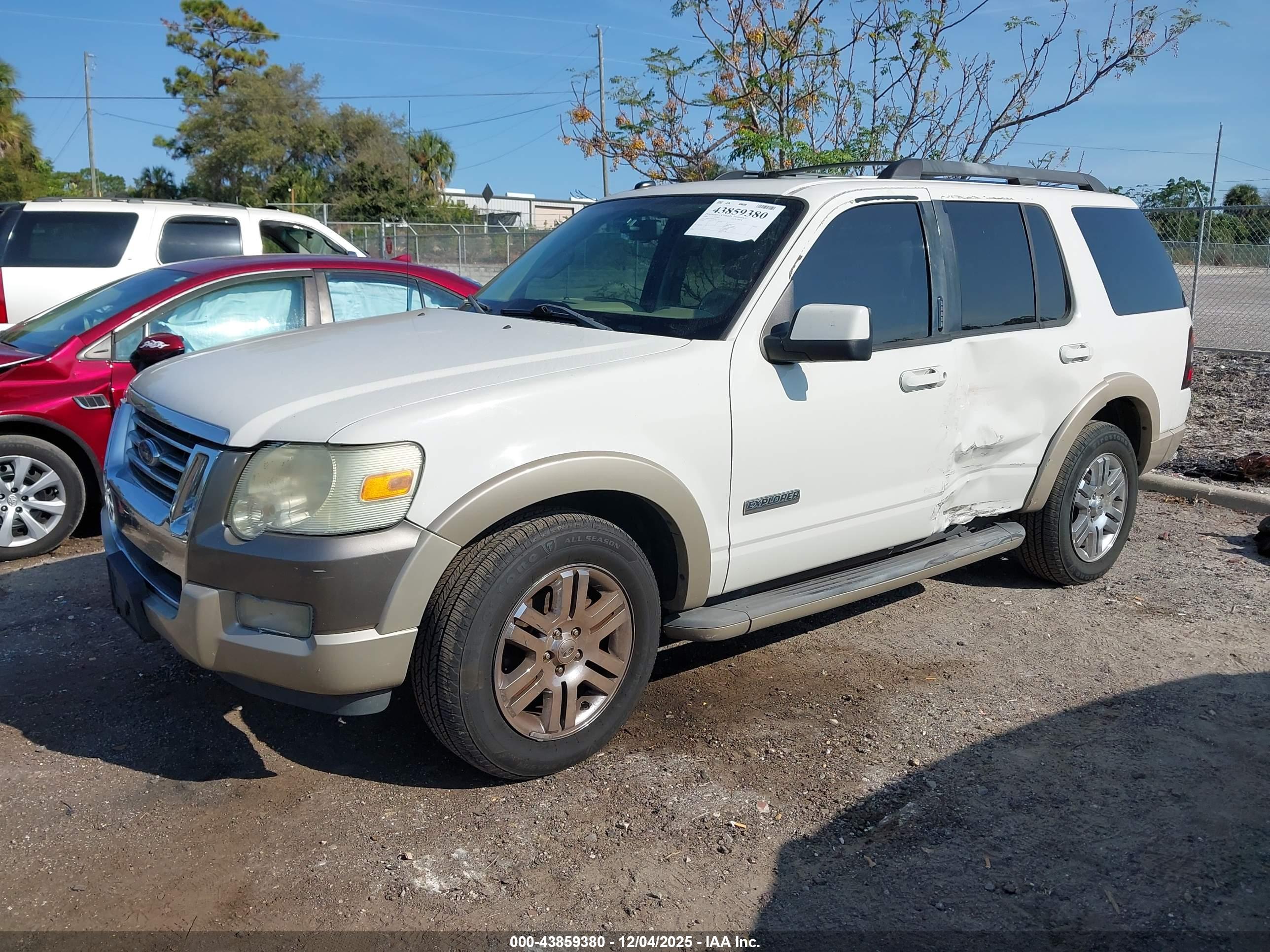 FORD EXPLORER image 2