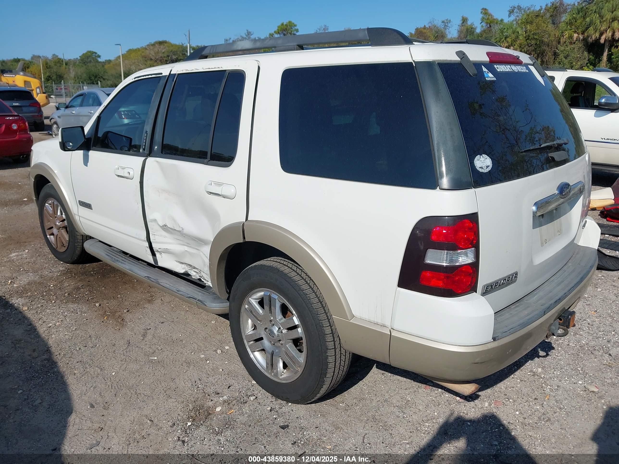 FORD EXPLORER image 3