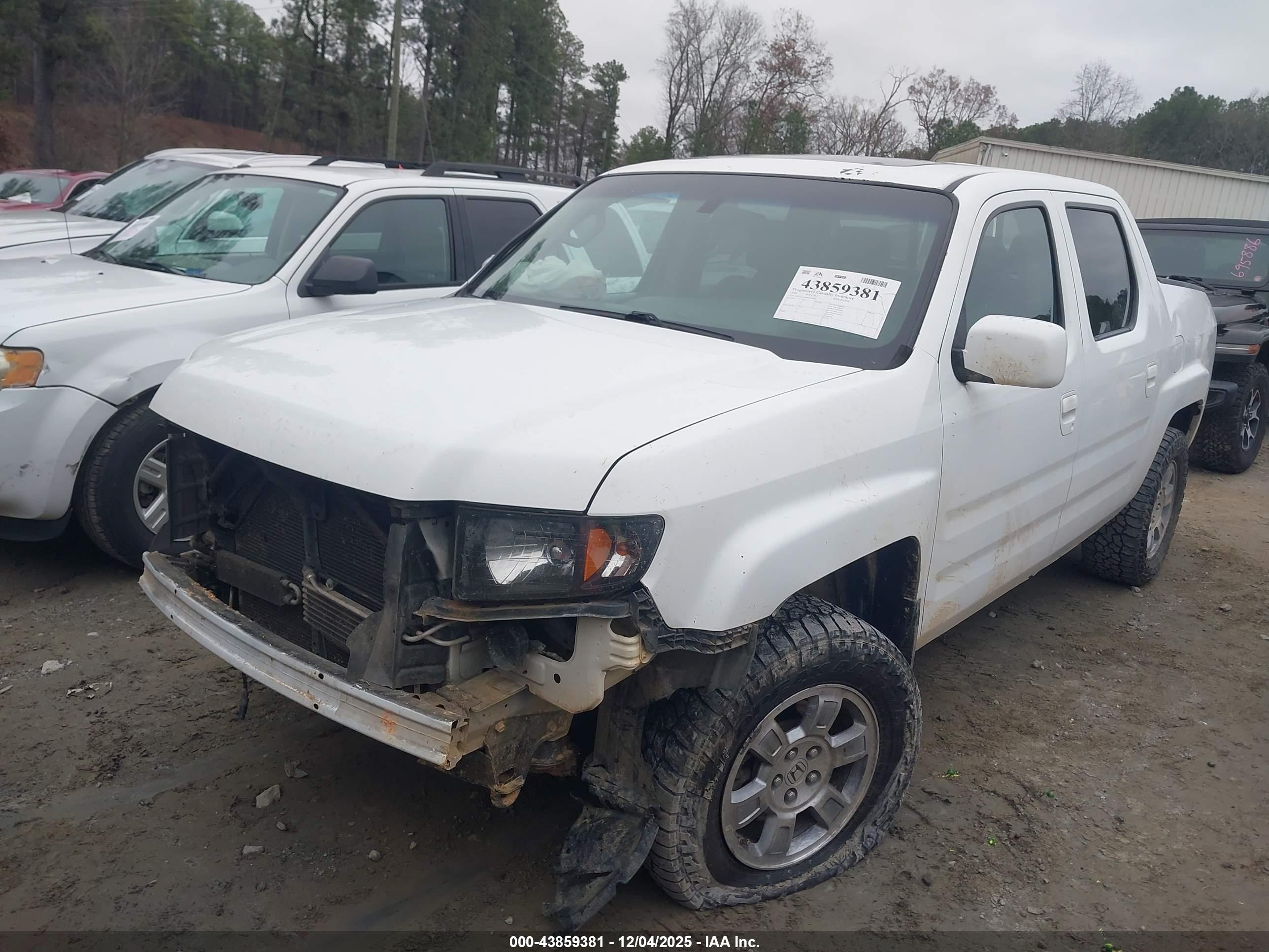 HONDA RIDGELINE image 2