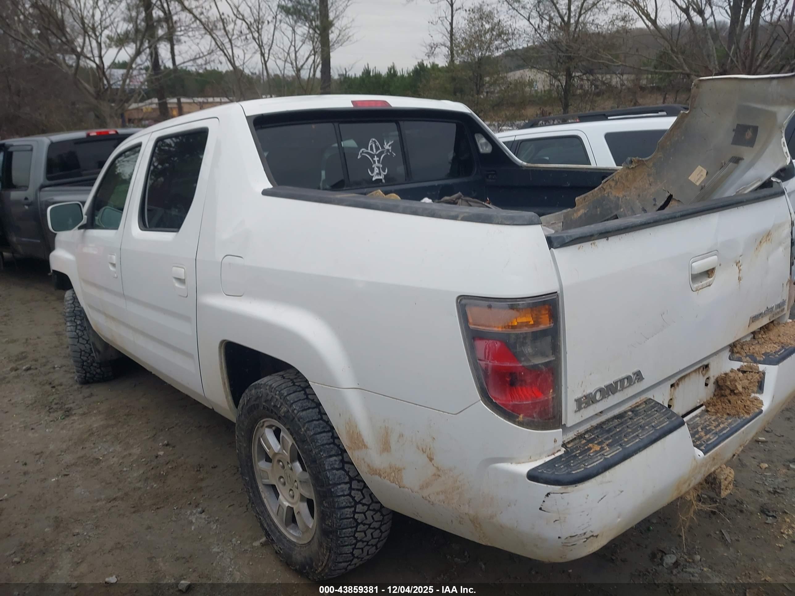 HONDA RIDGELINE image 3