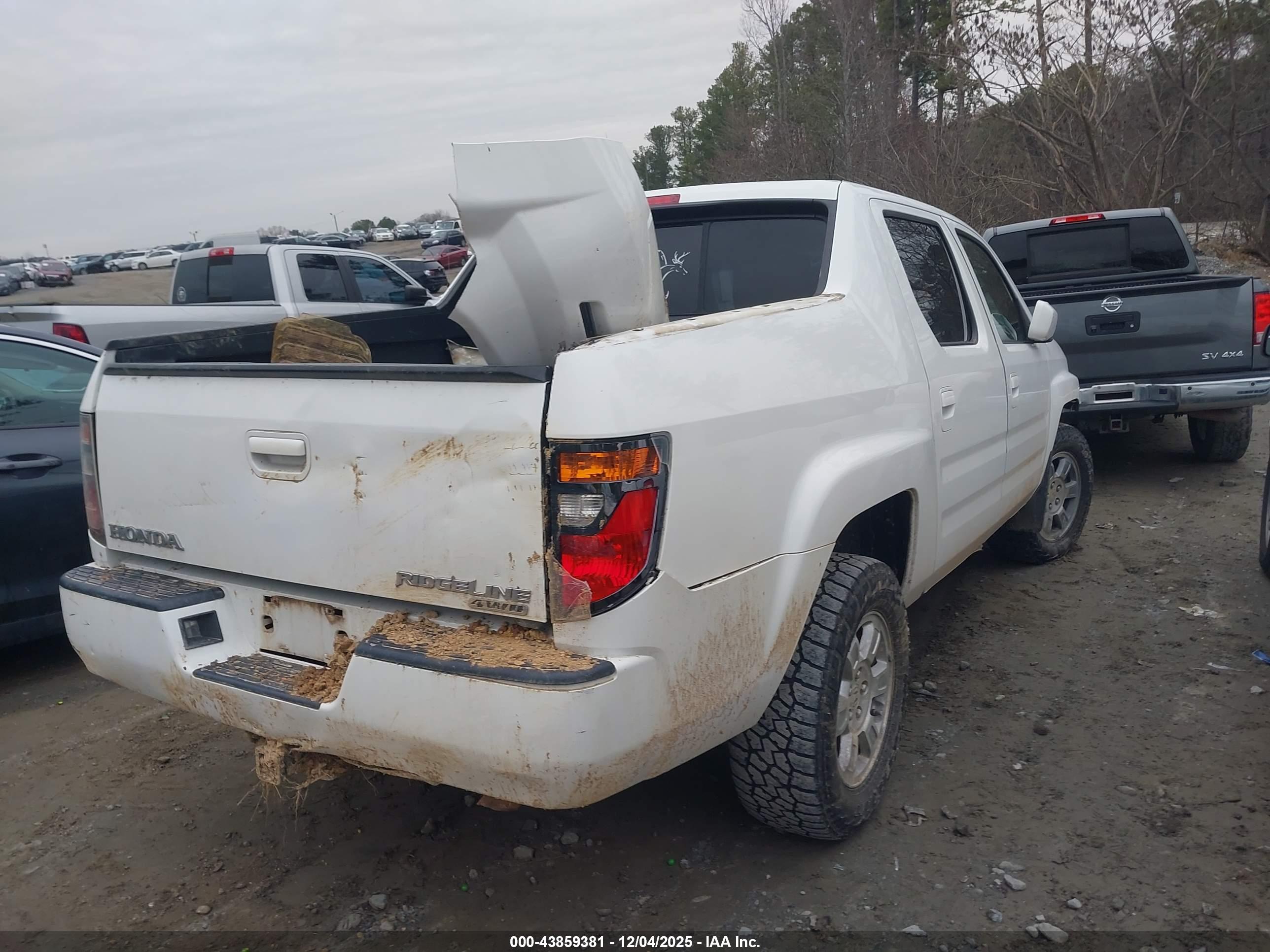 HONDA RIDGELINE image 4