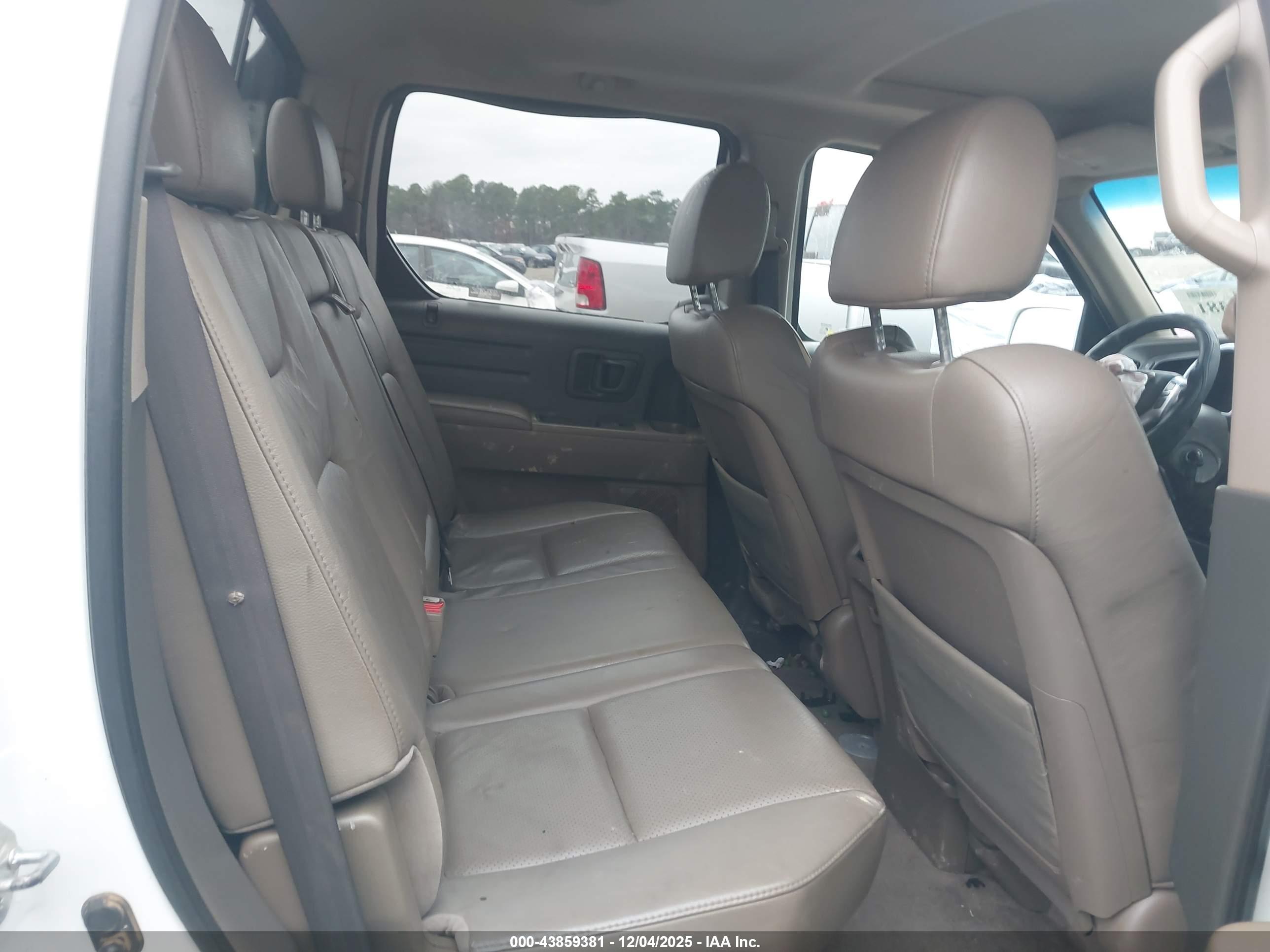 HONDA RIDGELINE image 8