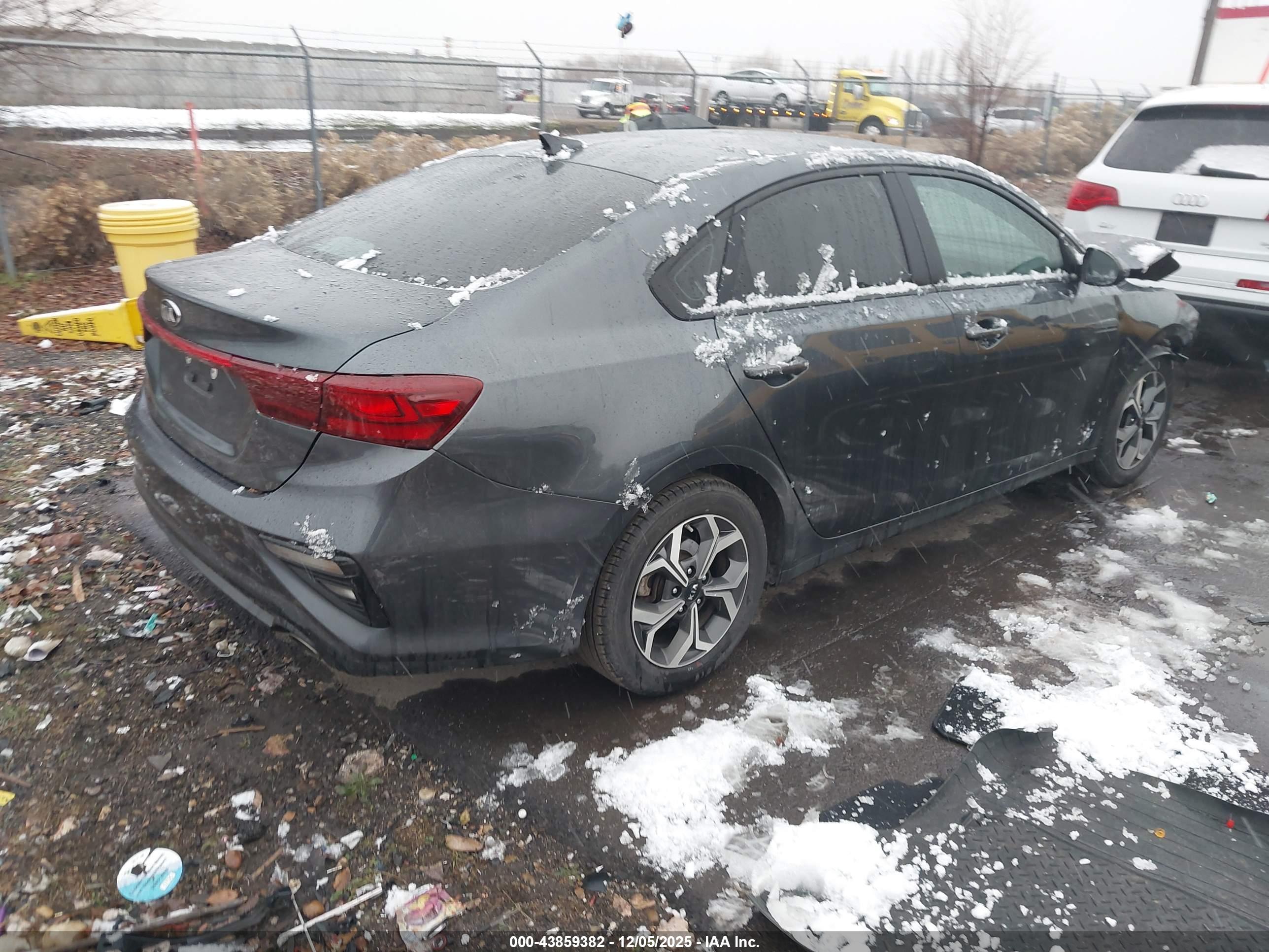 KIA FORTE image 4