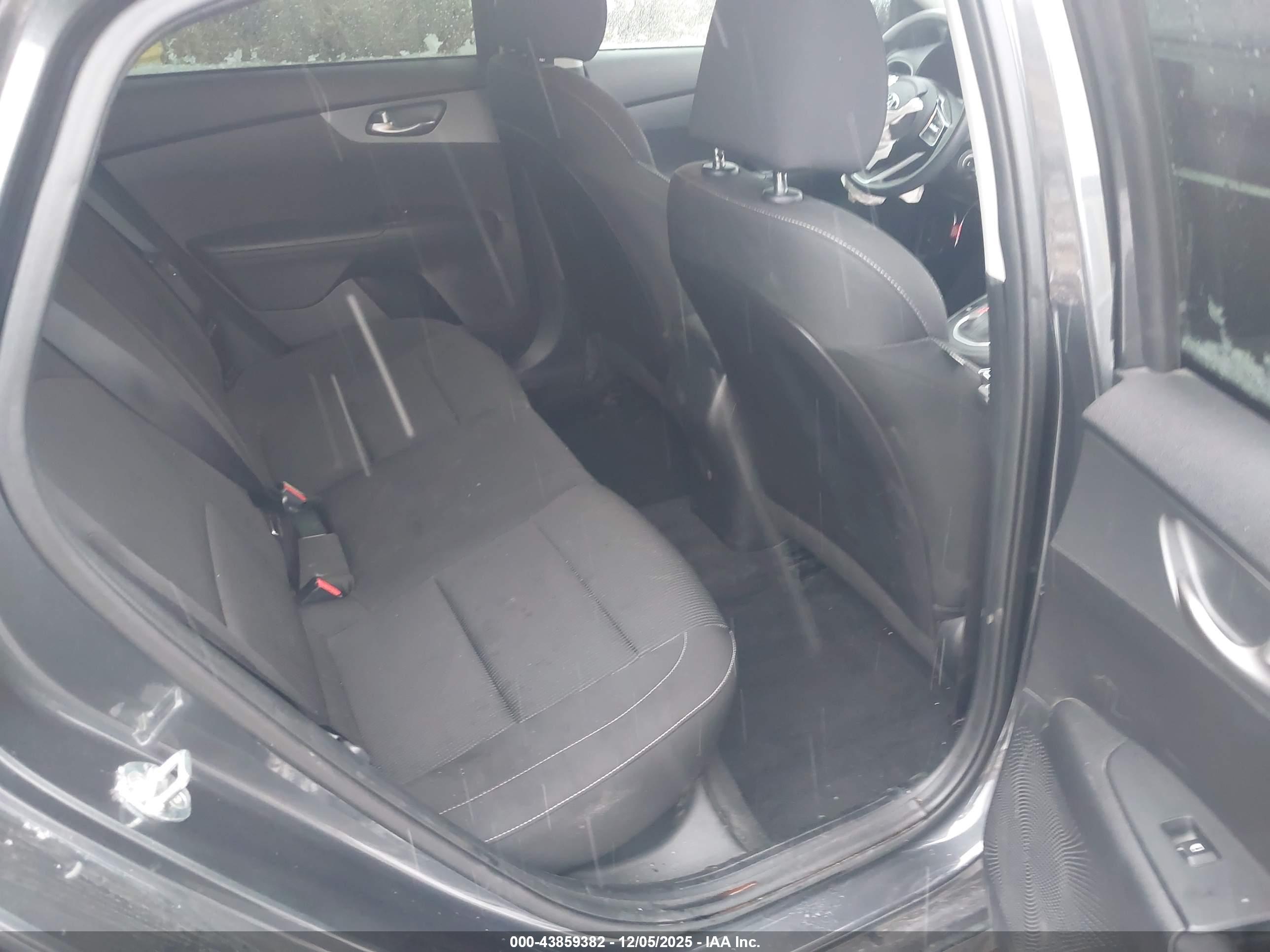 KIA FORTE image 8