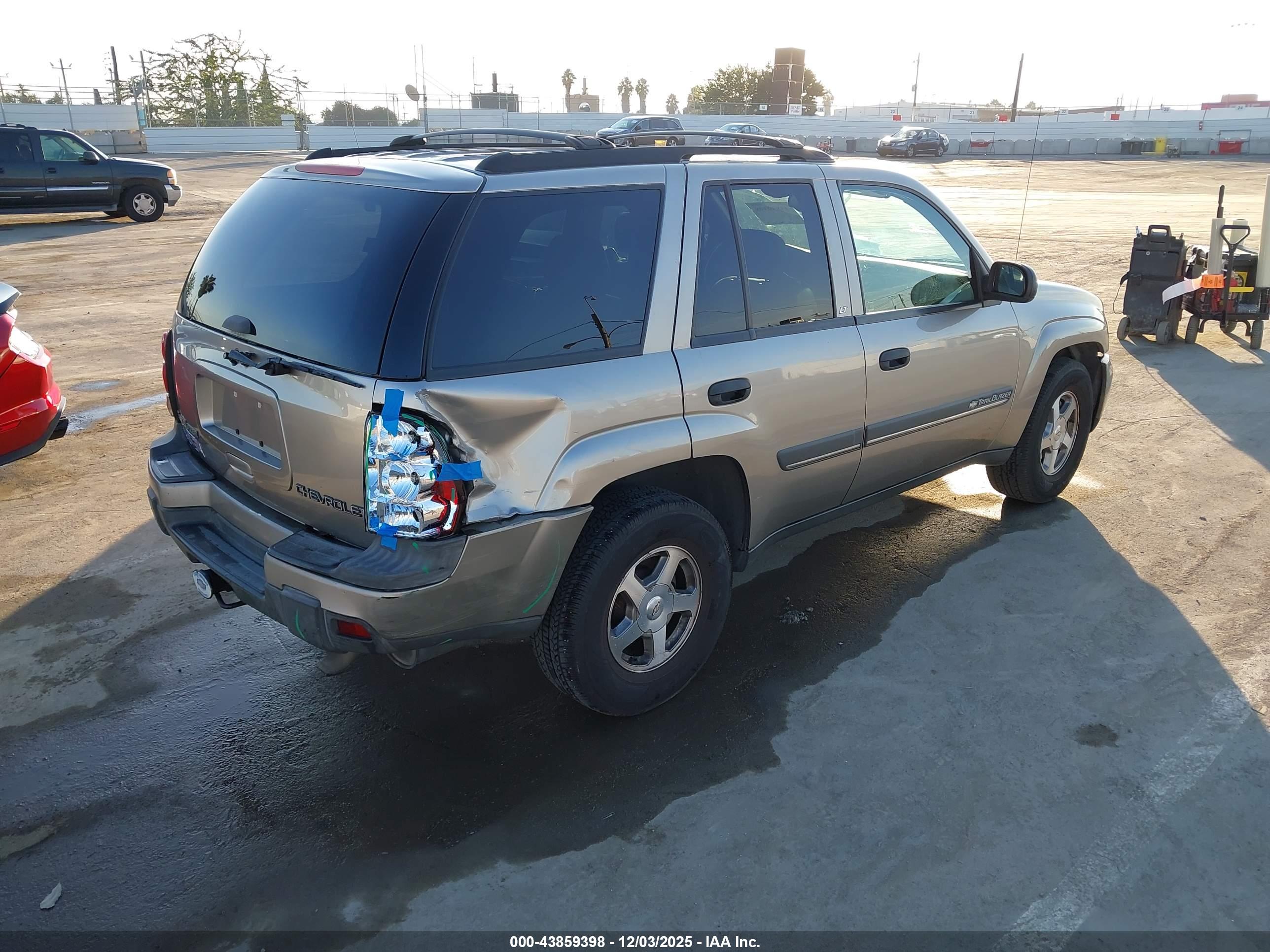 CHEVROLET TRAILBLAZER image 4