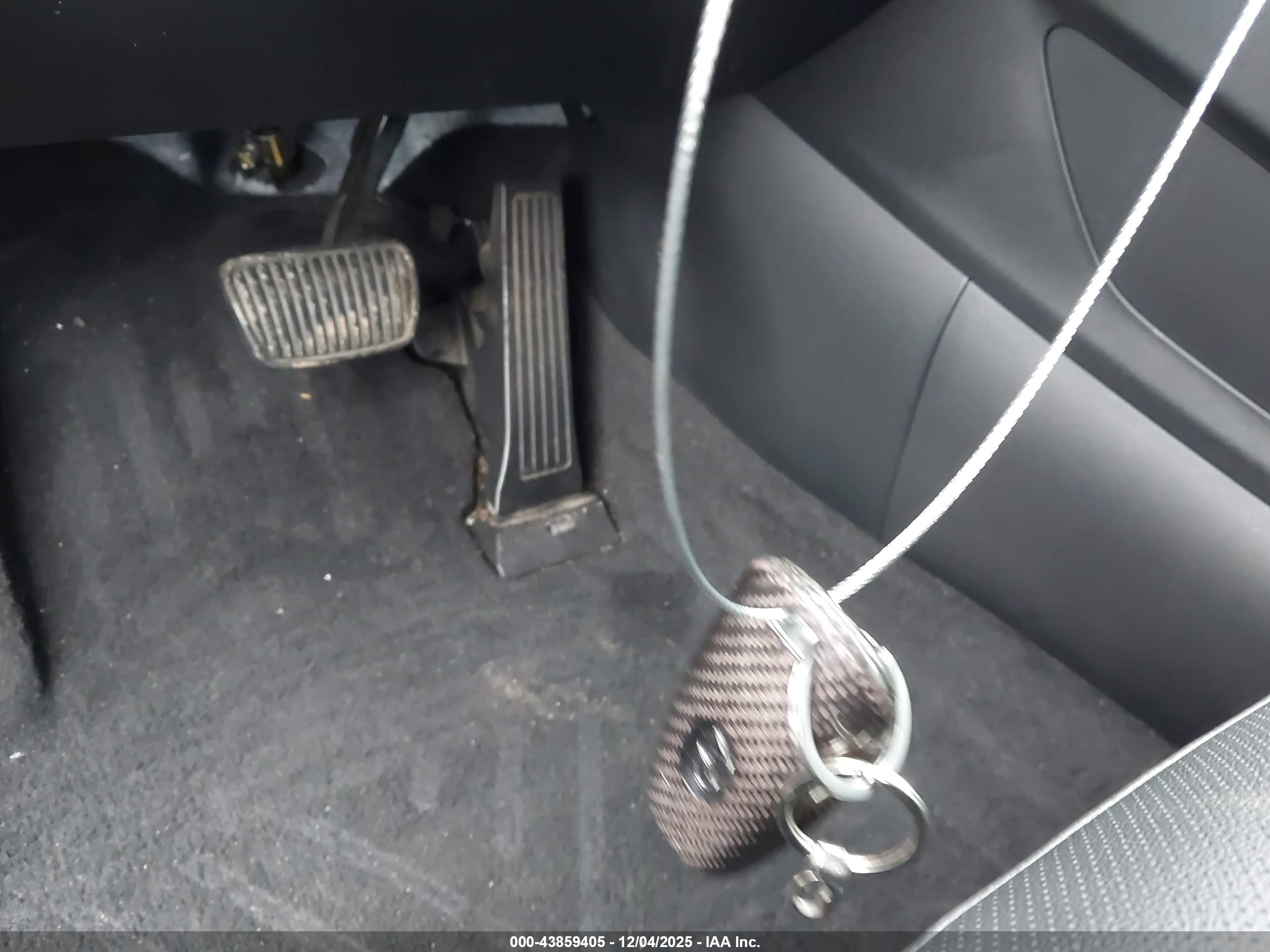 HYUNDAI TUCSON image 11