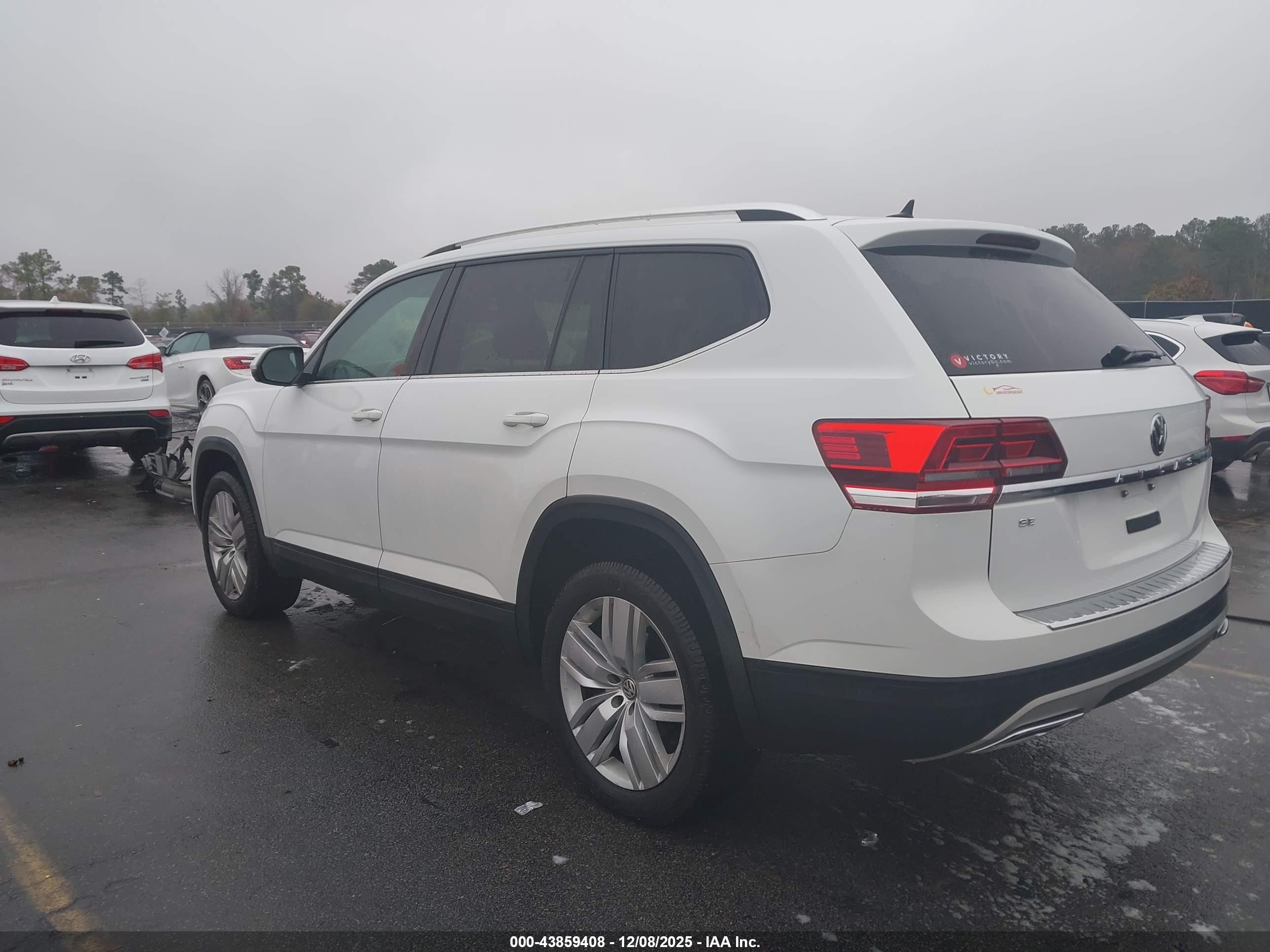 VOLKSWAGEN ATLAS image 3