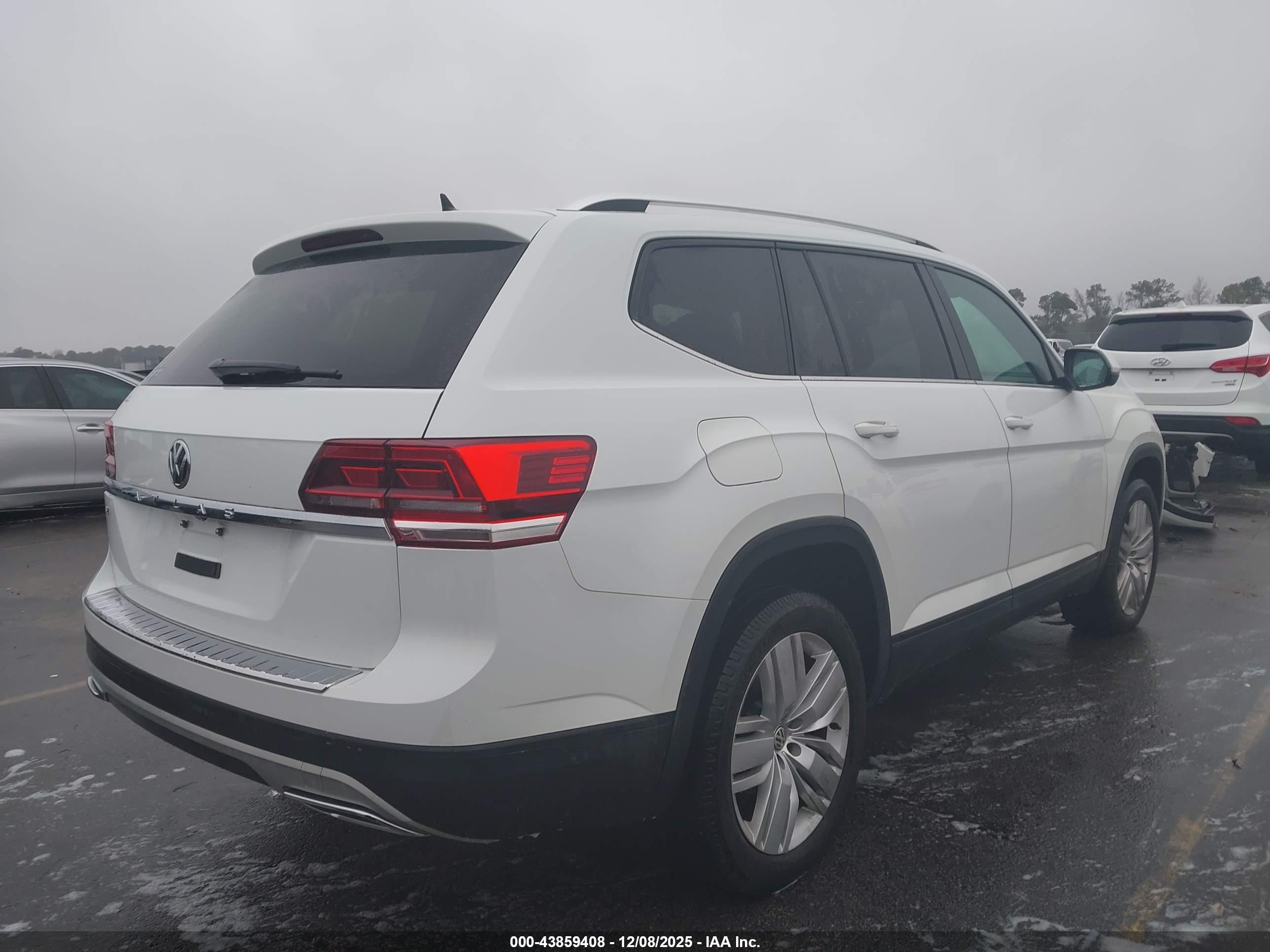 VOLKSWAGEN ATLAS image 4