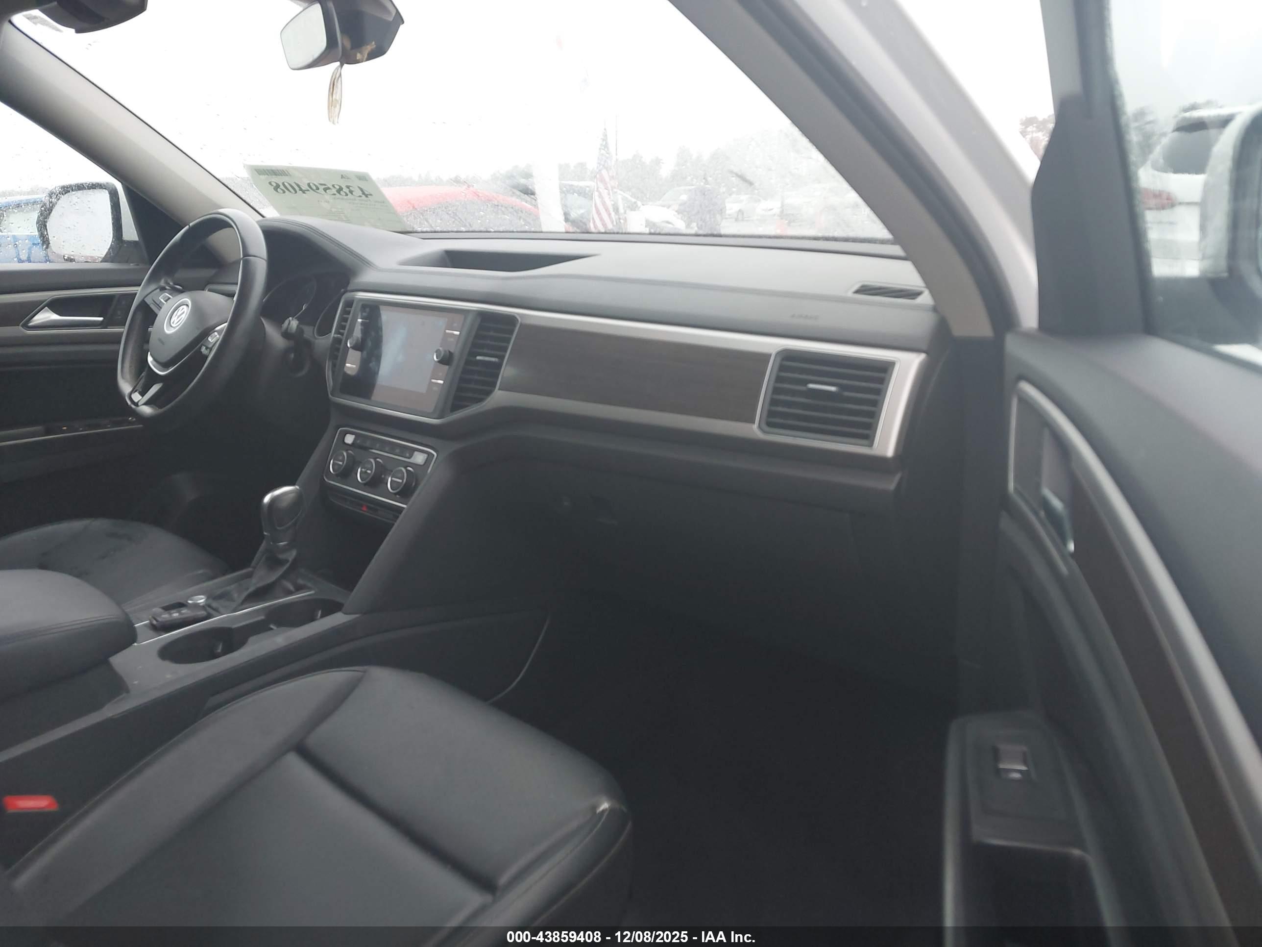VOLKSWAGEN ATLAS image 5