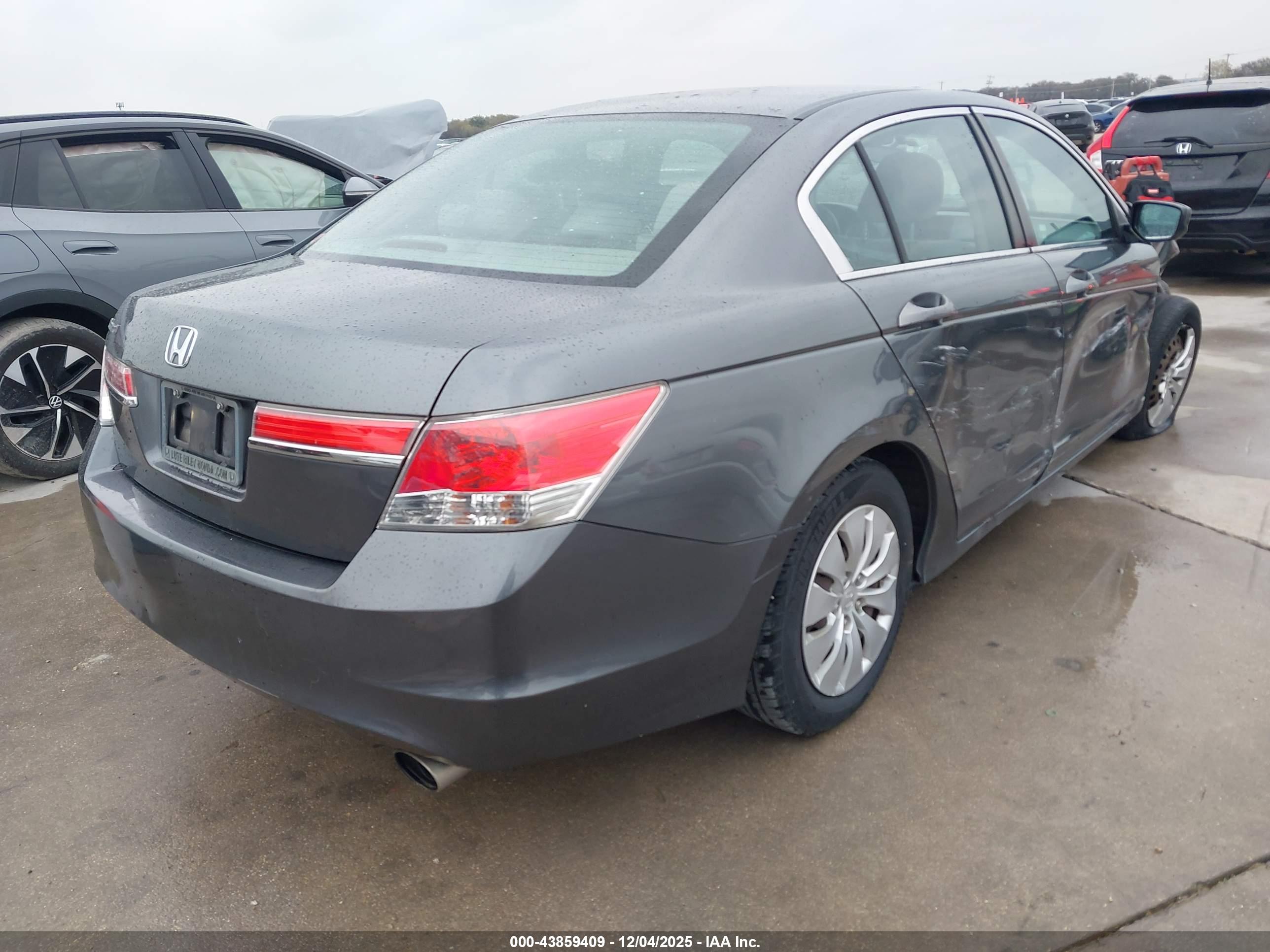 HONDA ACCORD image 4