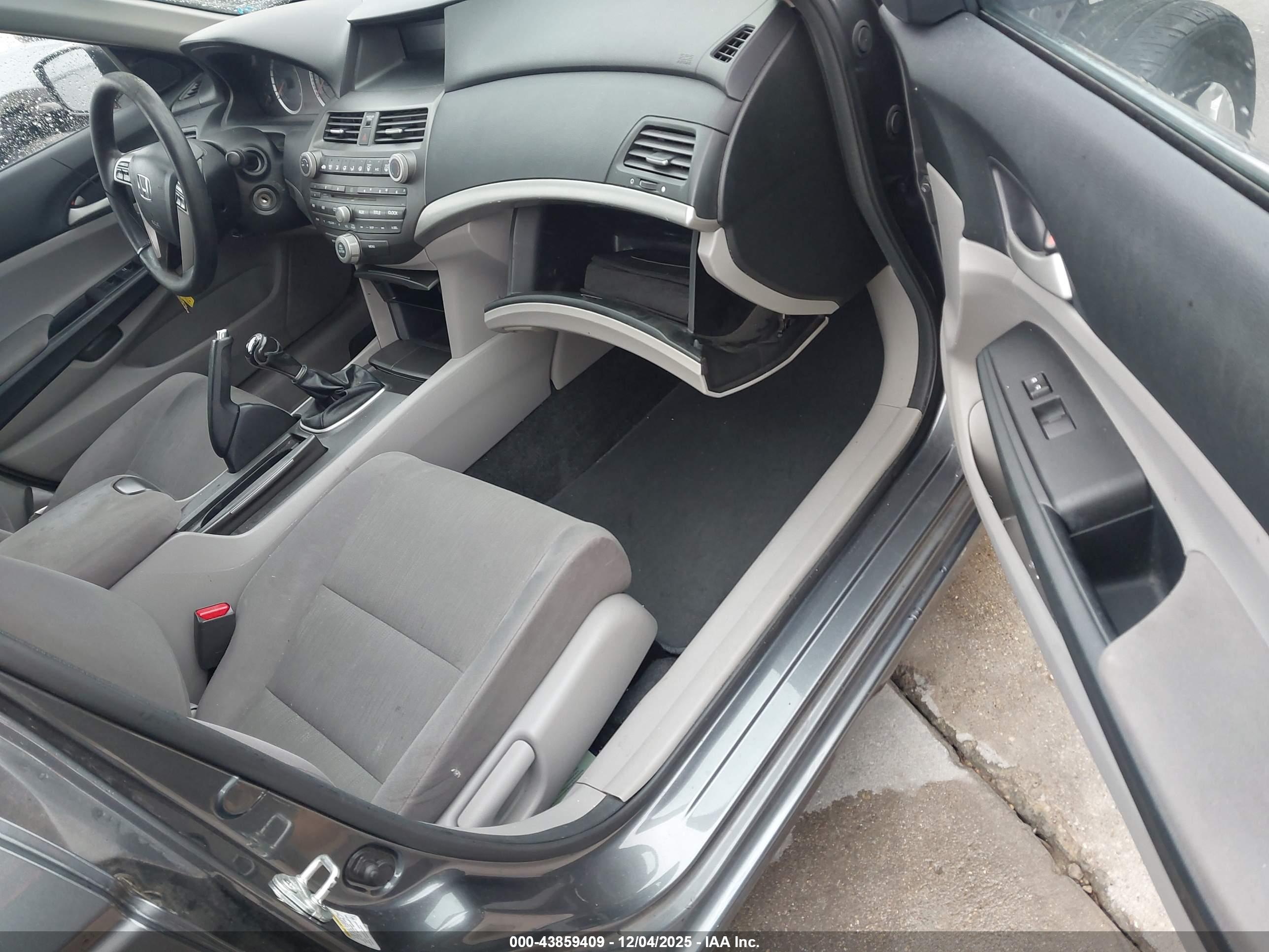 HONDA ACCORD image 5