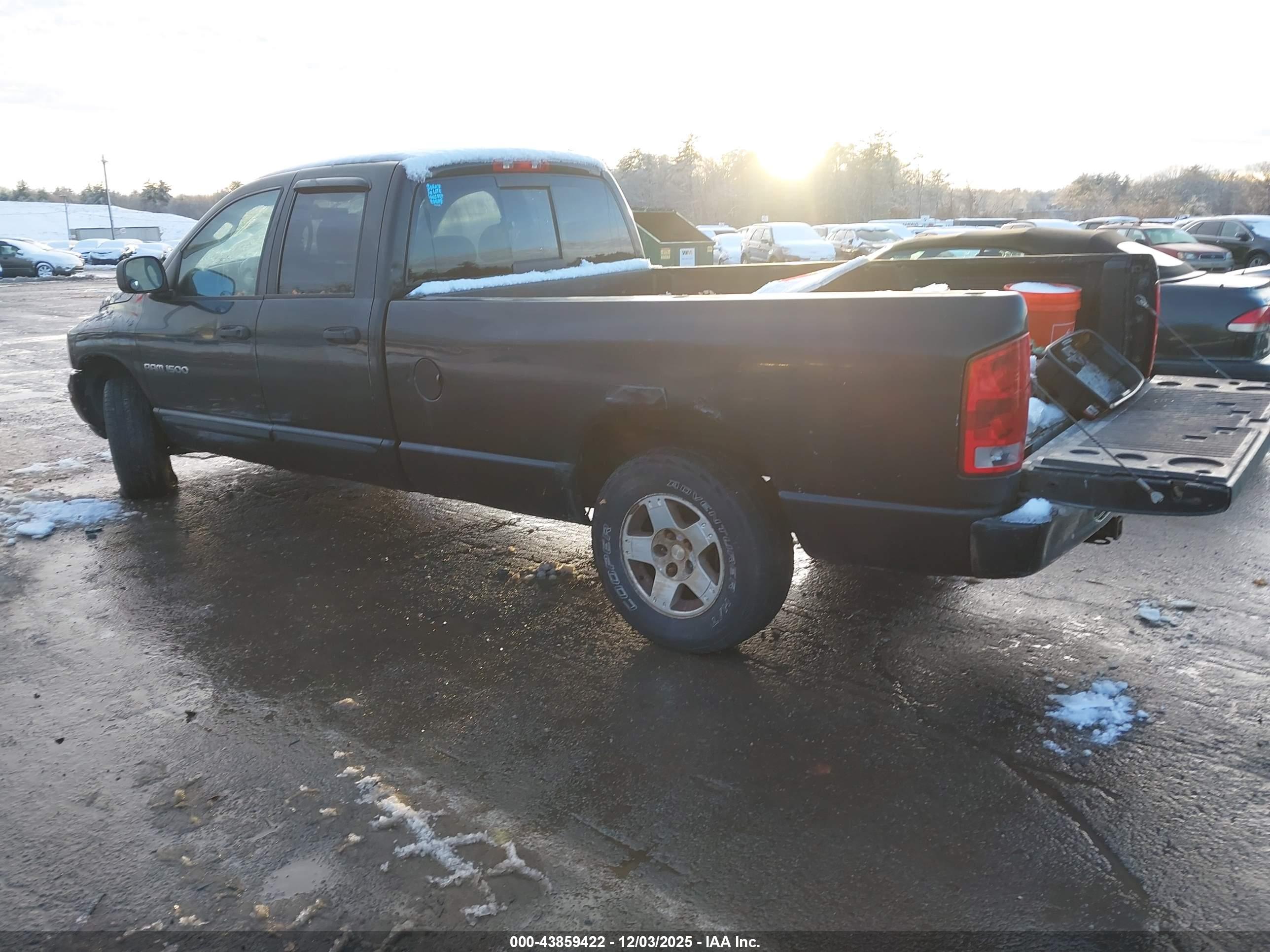 DODGE RAM image 3