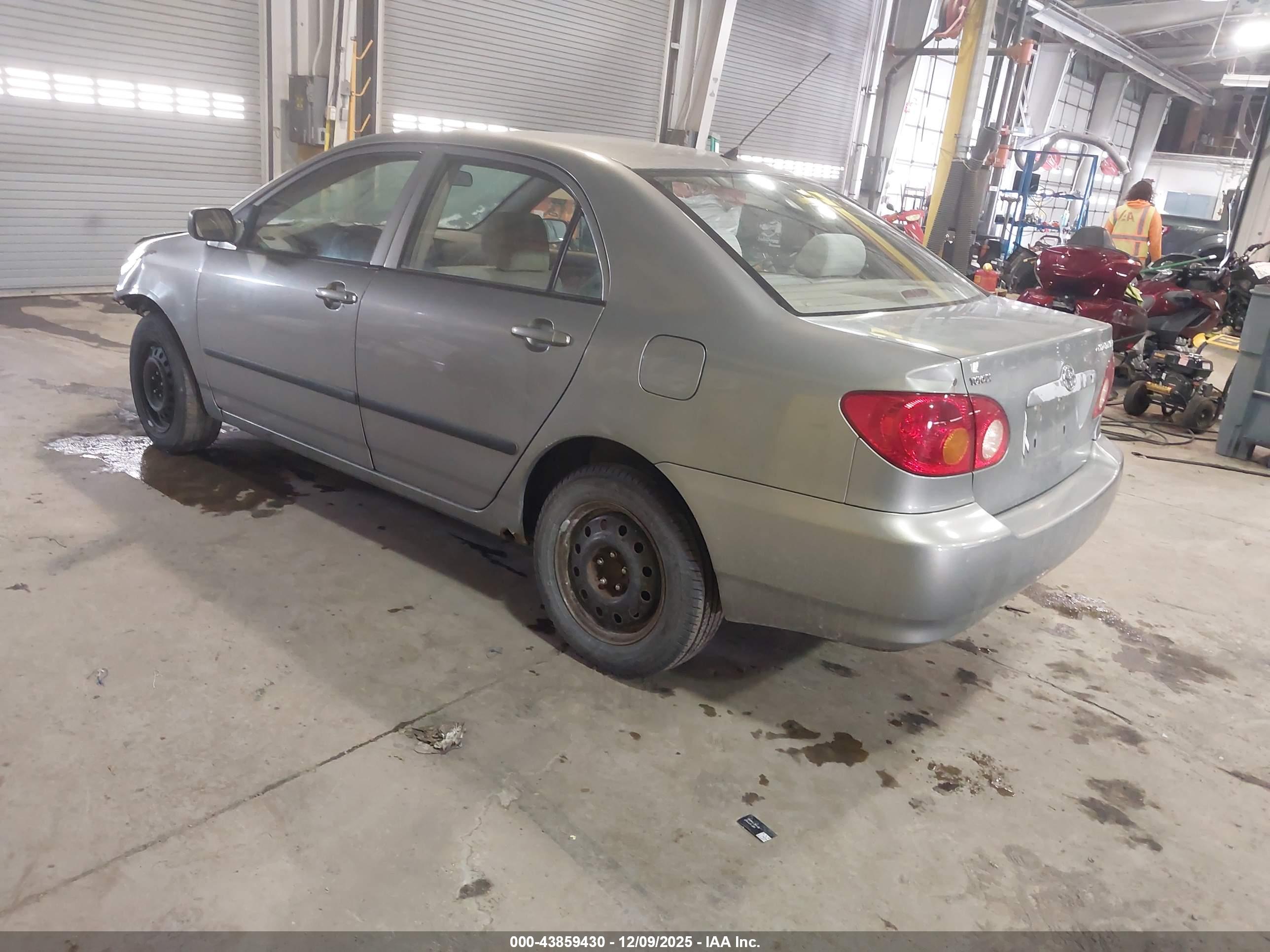 TOYOTA COROLLA image 3