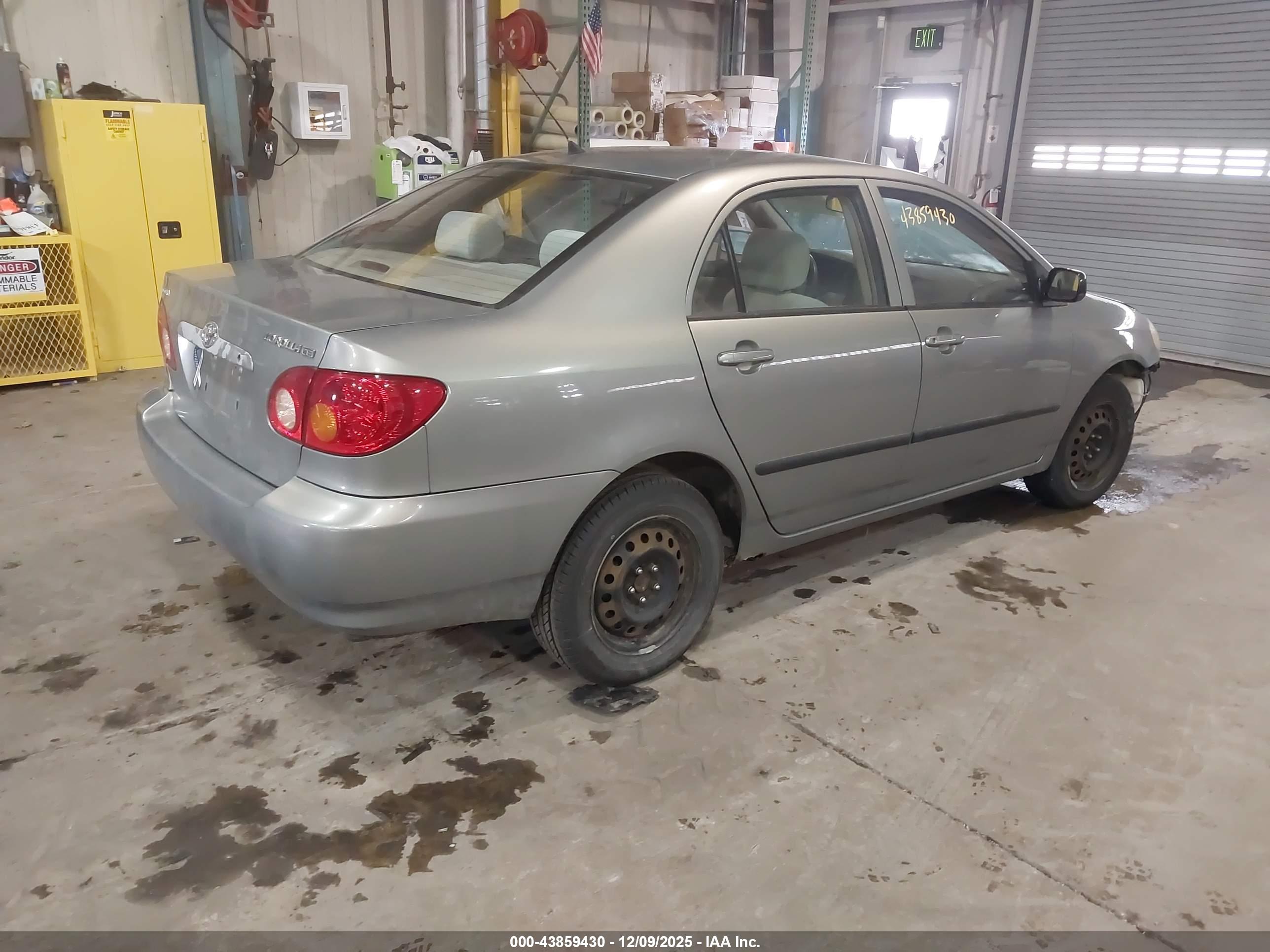 TOYOTA COROLLA image 4