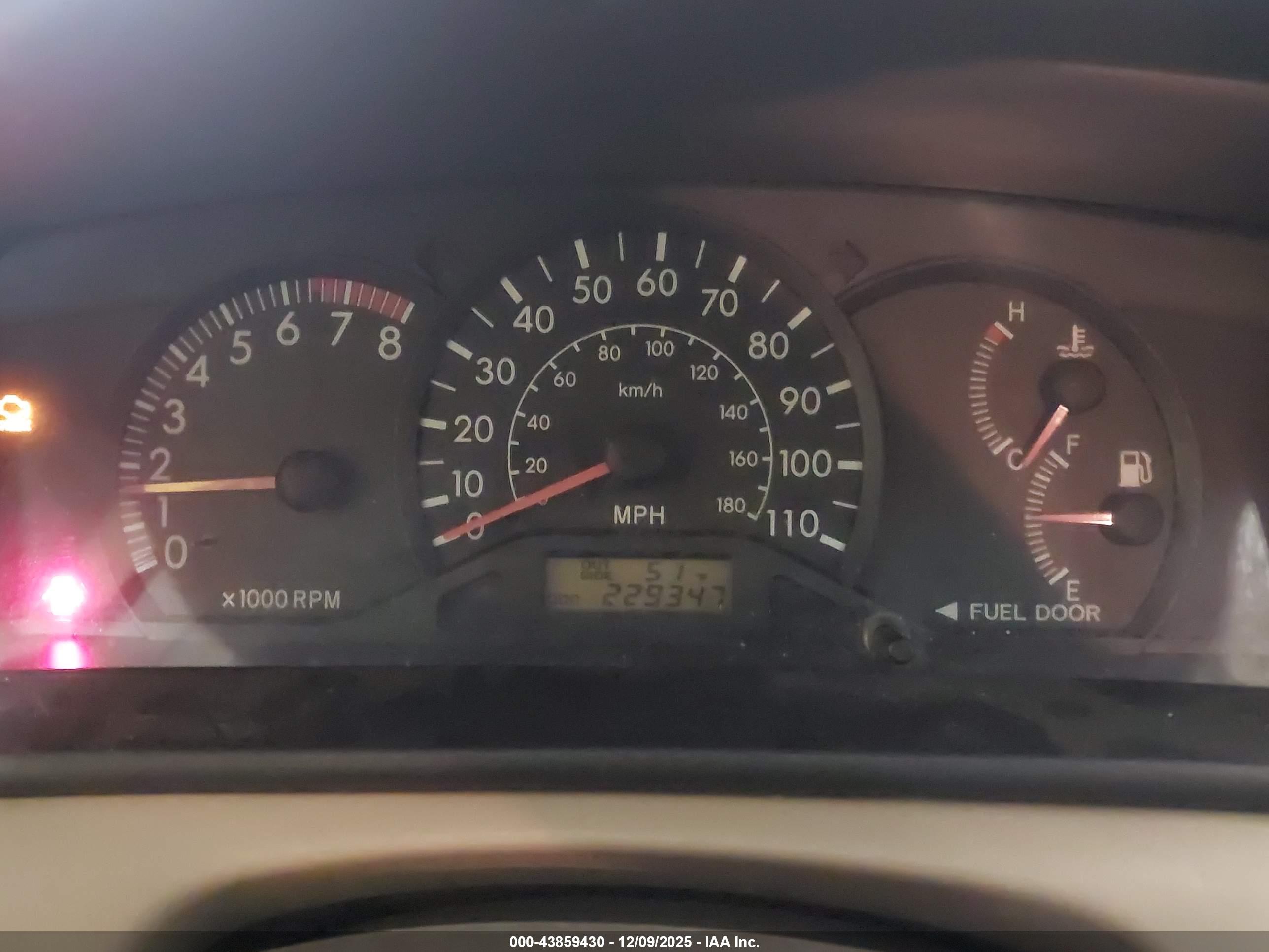 TOYOTA COROLLA image 7