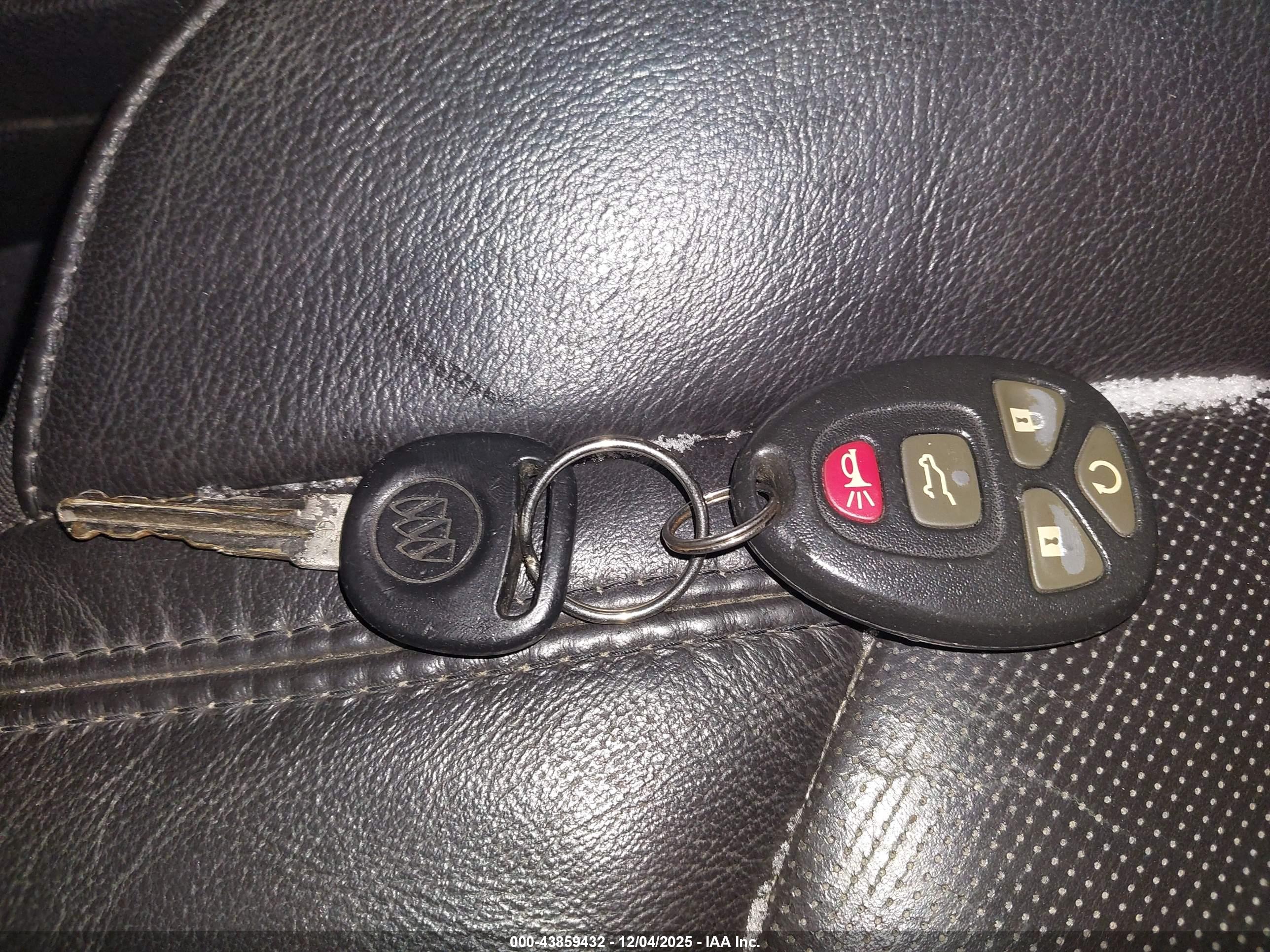 BUICK ENCLAVE image 11