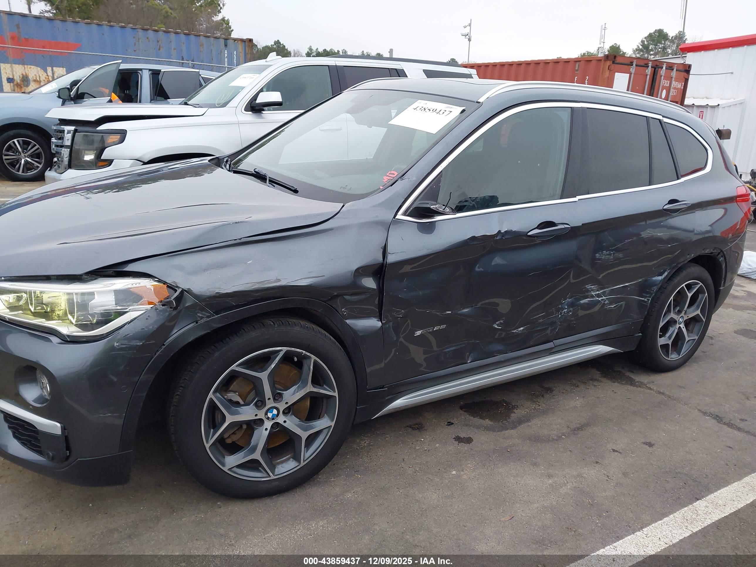BMW X1 image 6