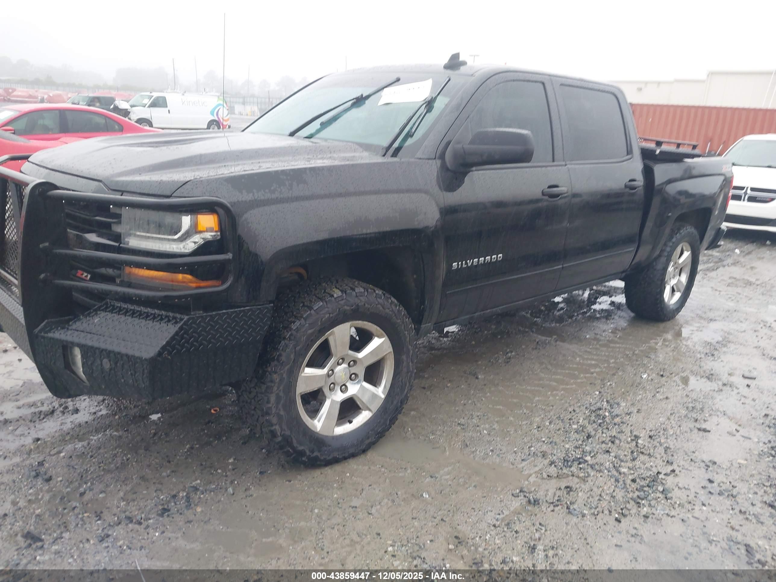 CHEVROLET SILVERADO image 2