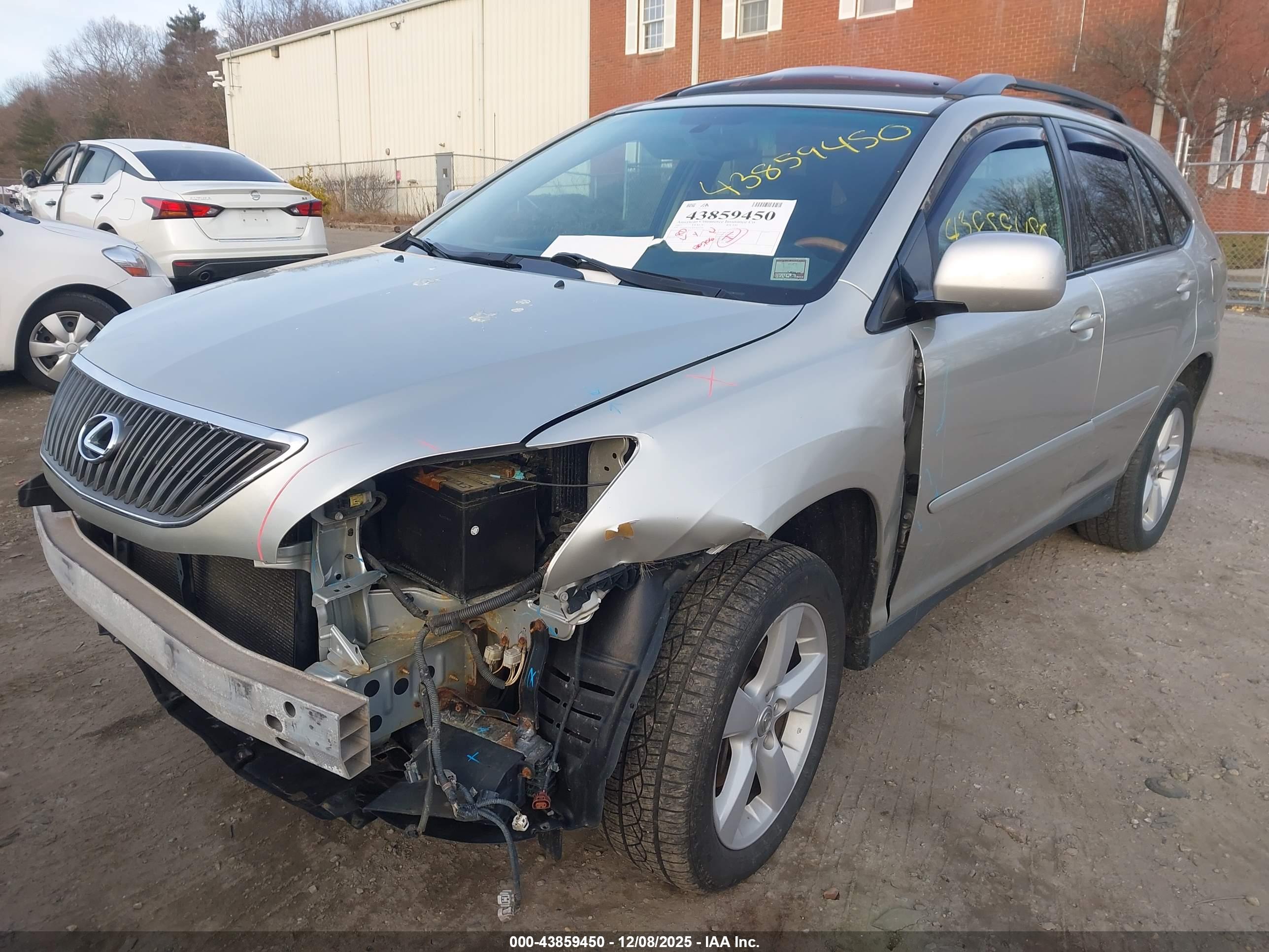 LEXUS RX image 2