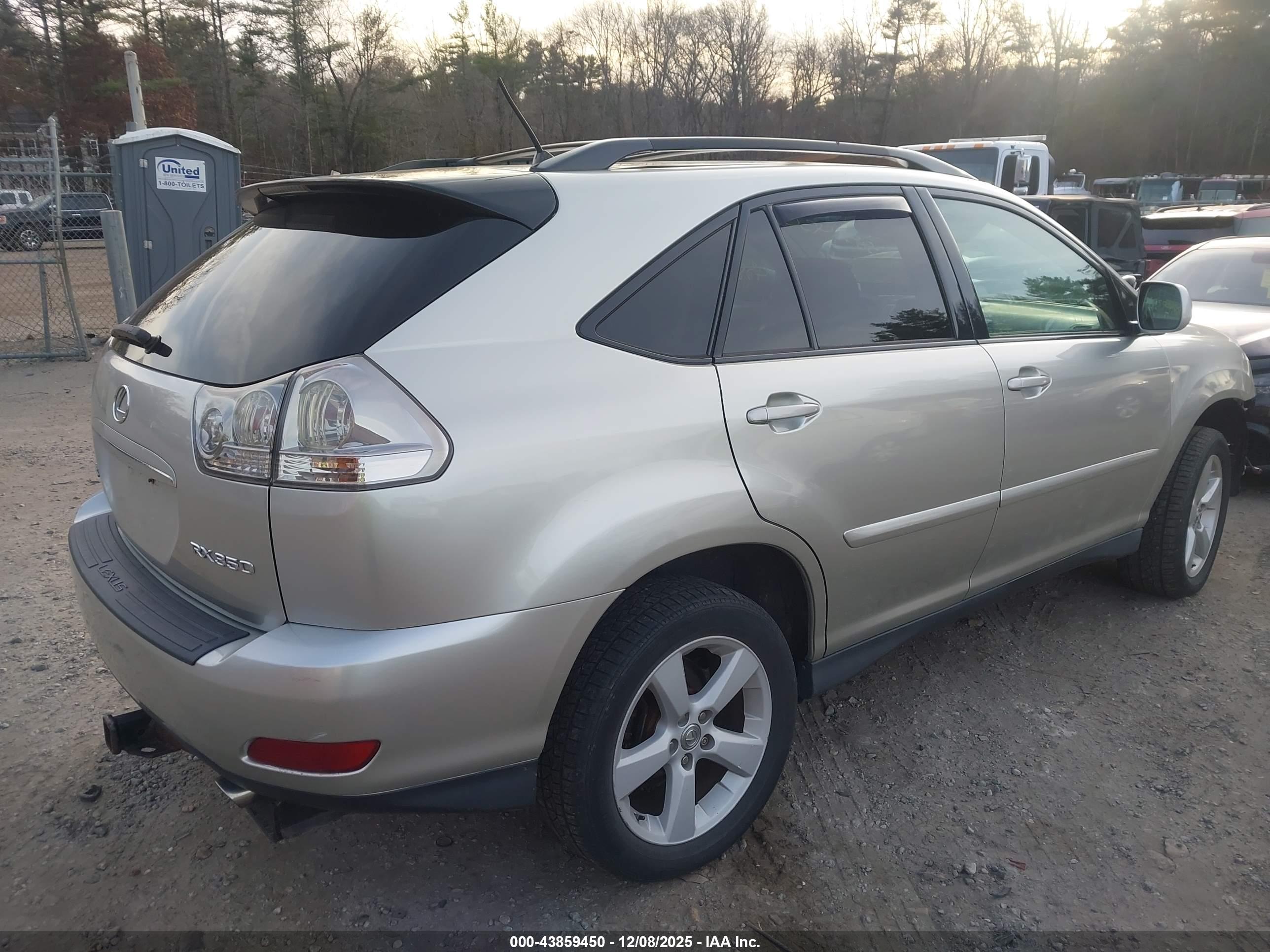 LEXUS RX image 4