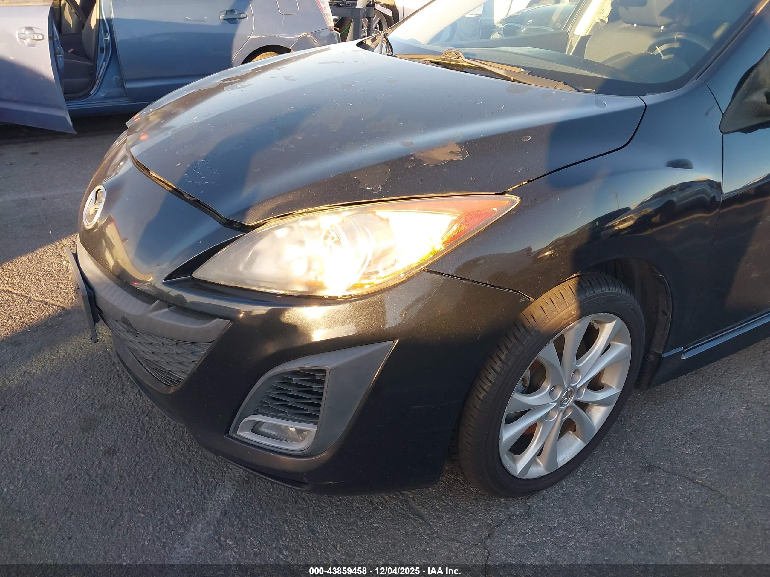 MAZDA MAZDA3 image 6