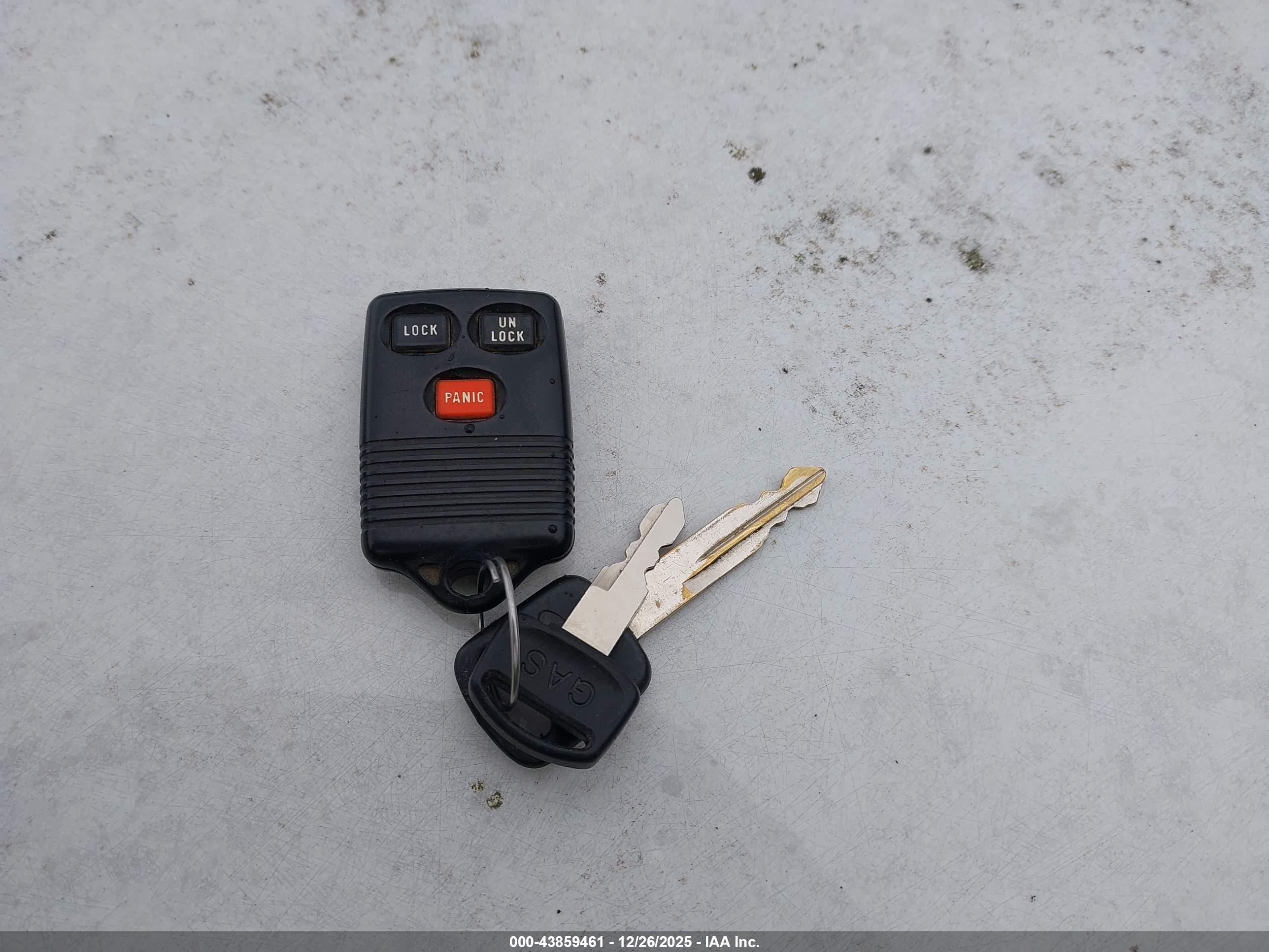 FORD E-150 image 11