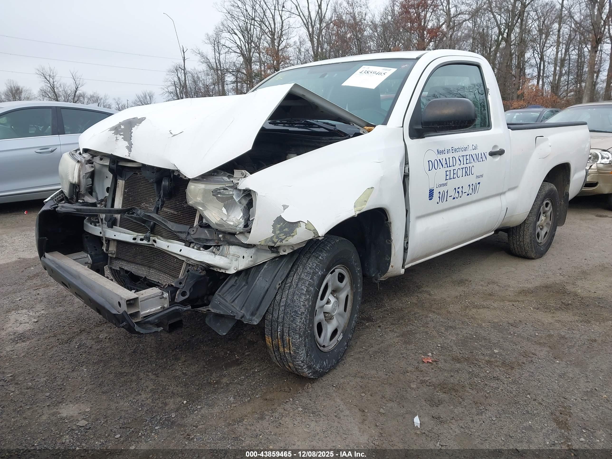 TOYOTA TACOMA image 2