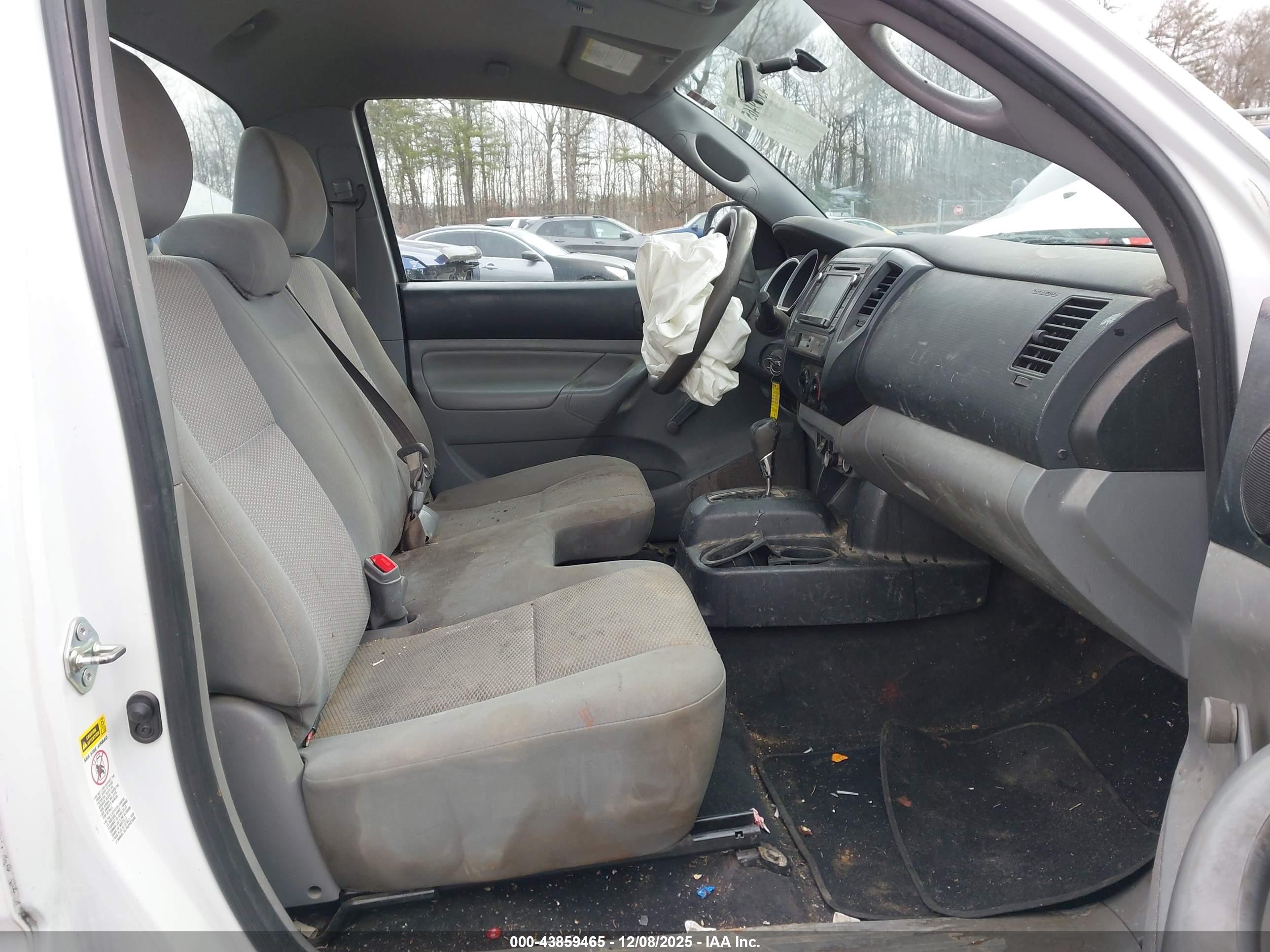 TOYOTA TACOMA image 5