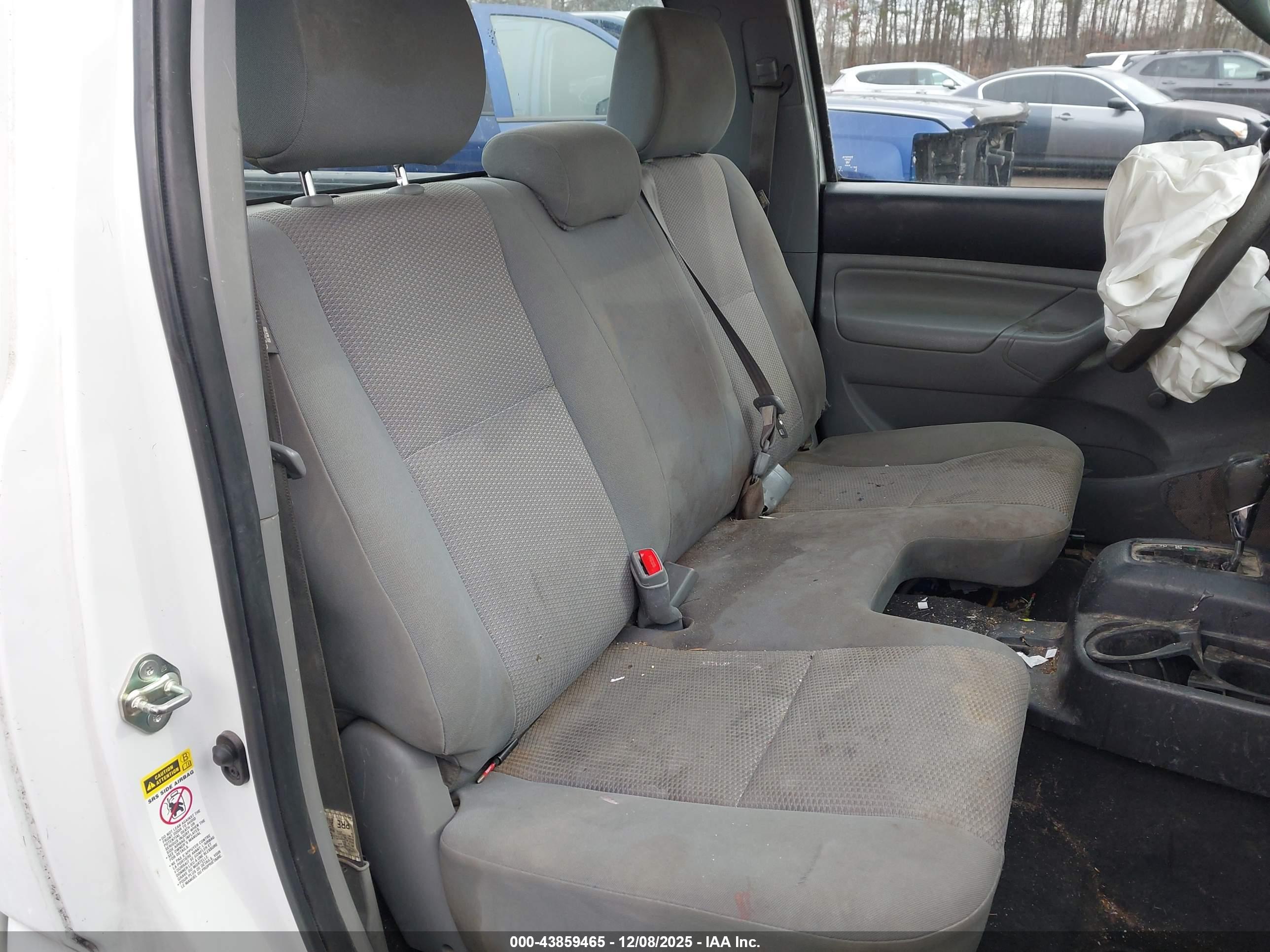 TOYOTA TACOMA image 8