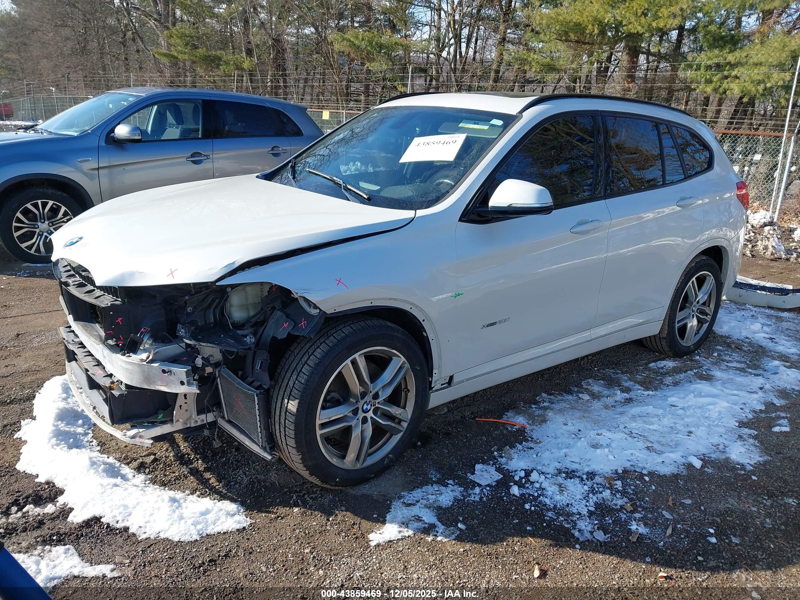 BMW X1 image 2