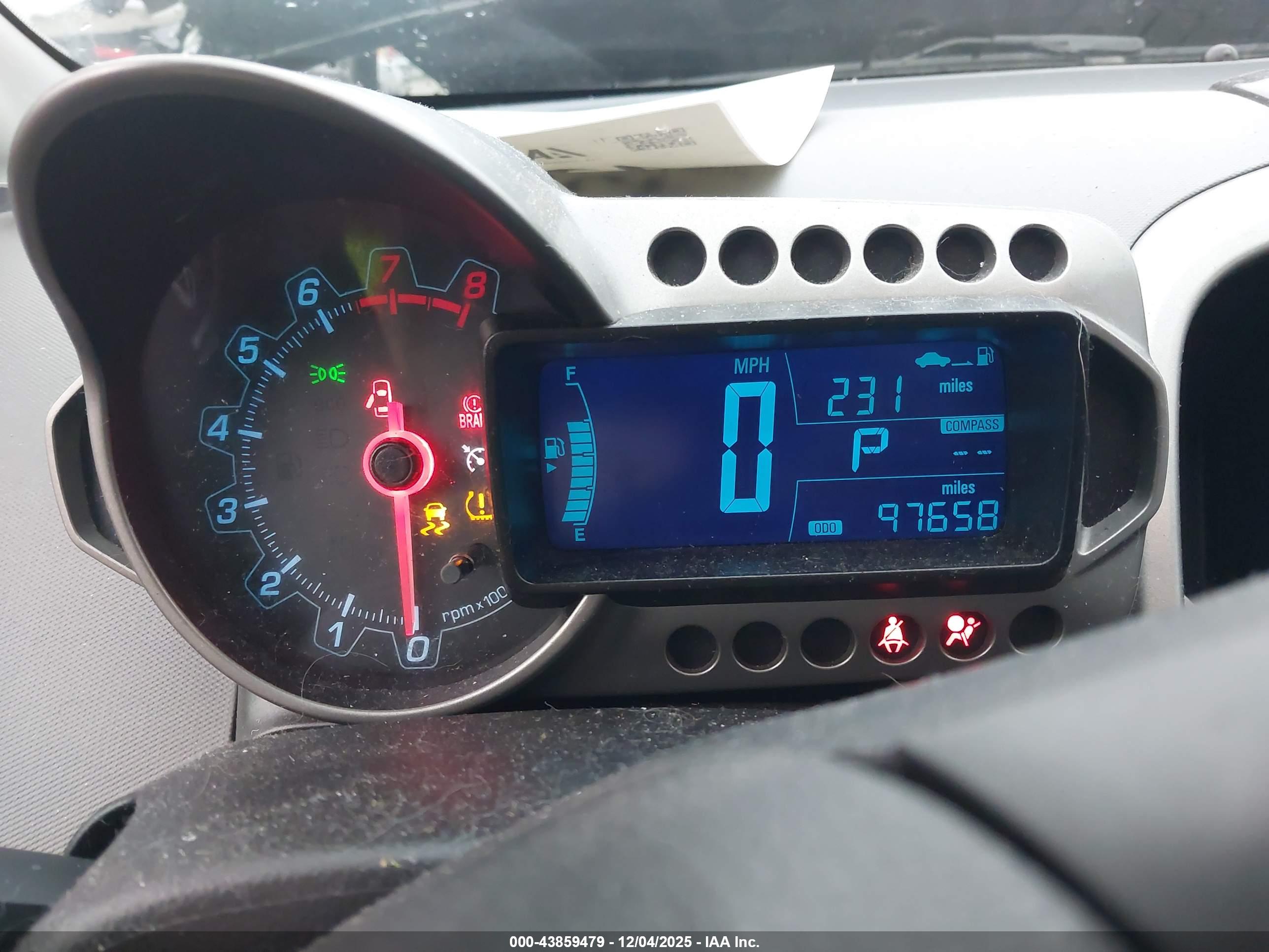 CHEVROLET SONIC image 7