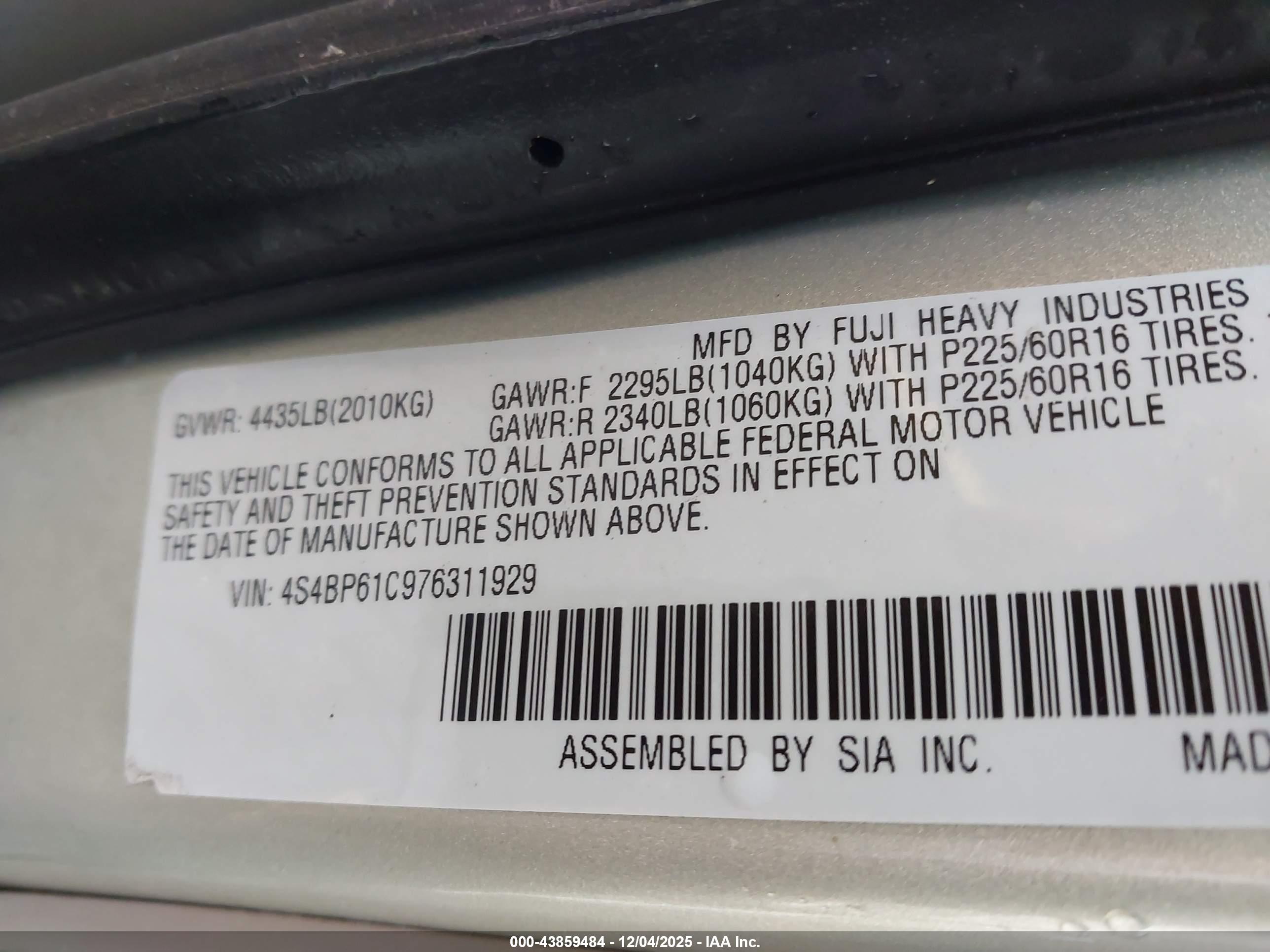 SUBARU OUTBACK image 9