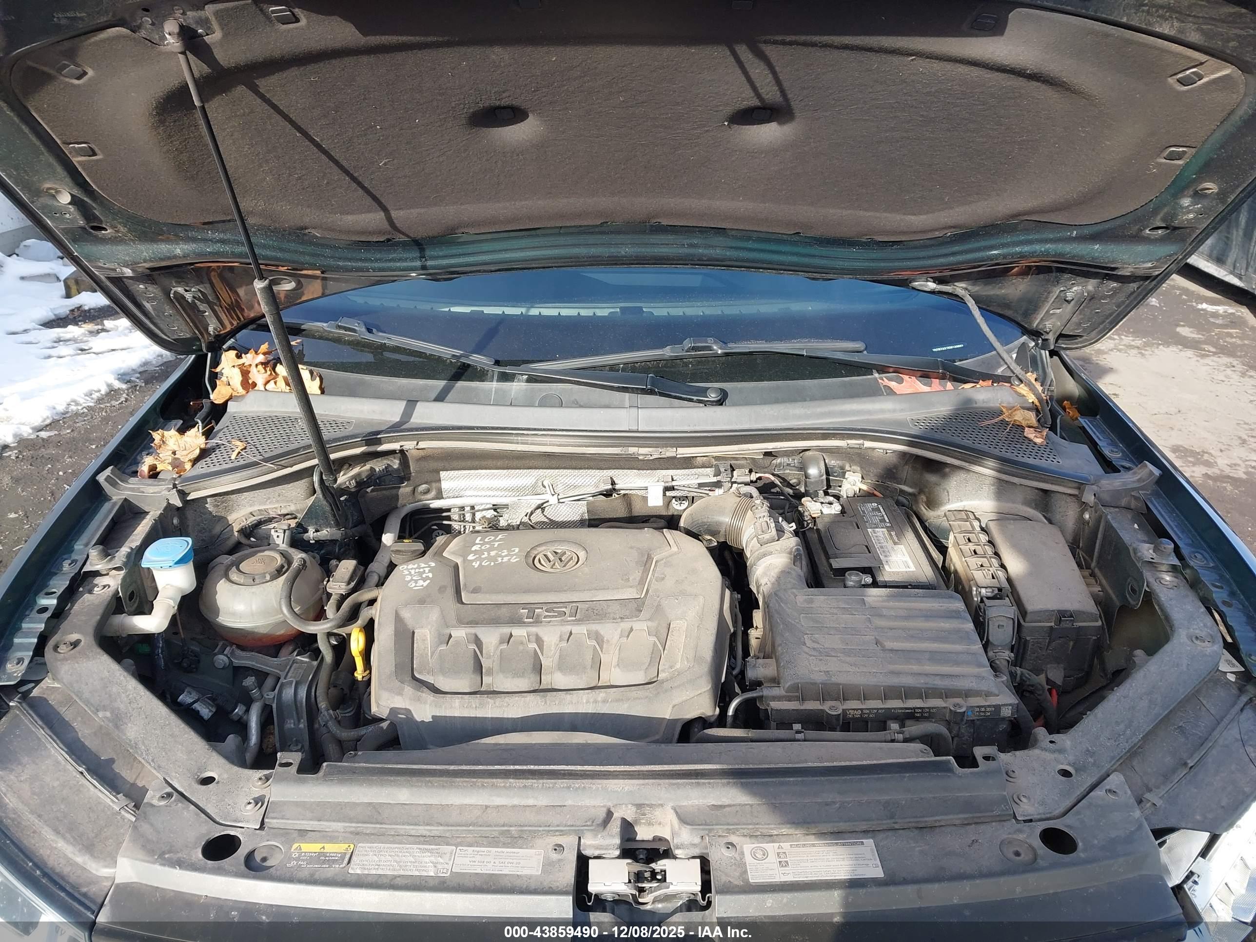 VOLKSWAGEN TIGUAN image 10