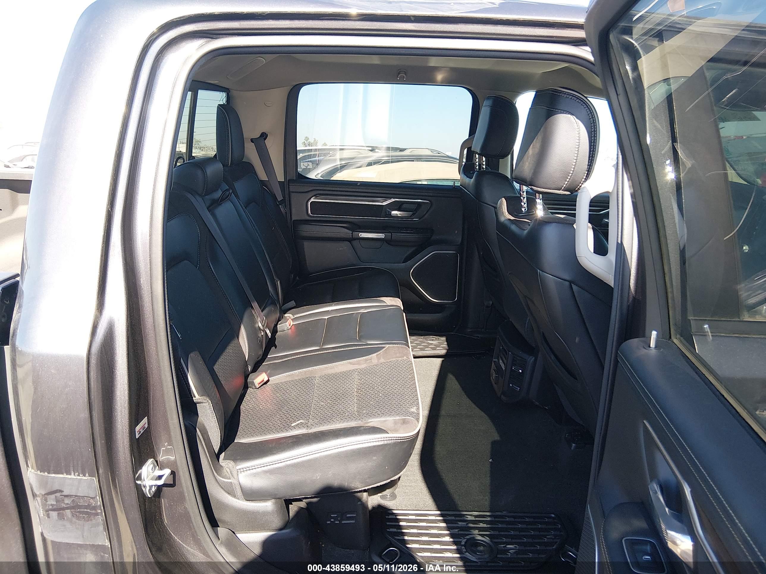 RAM 1500 image 8
