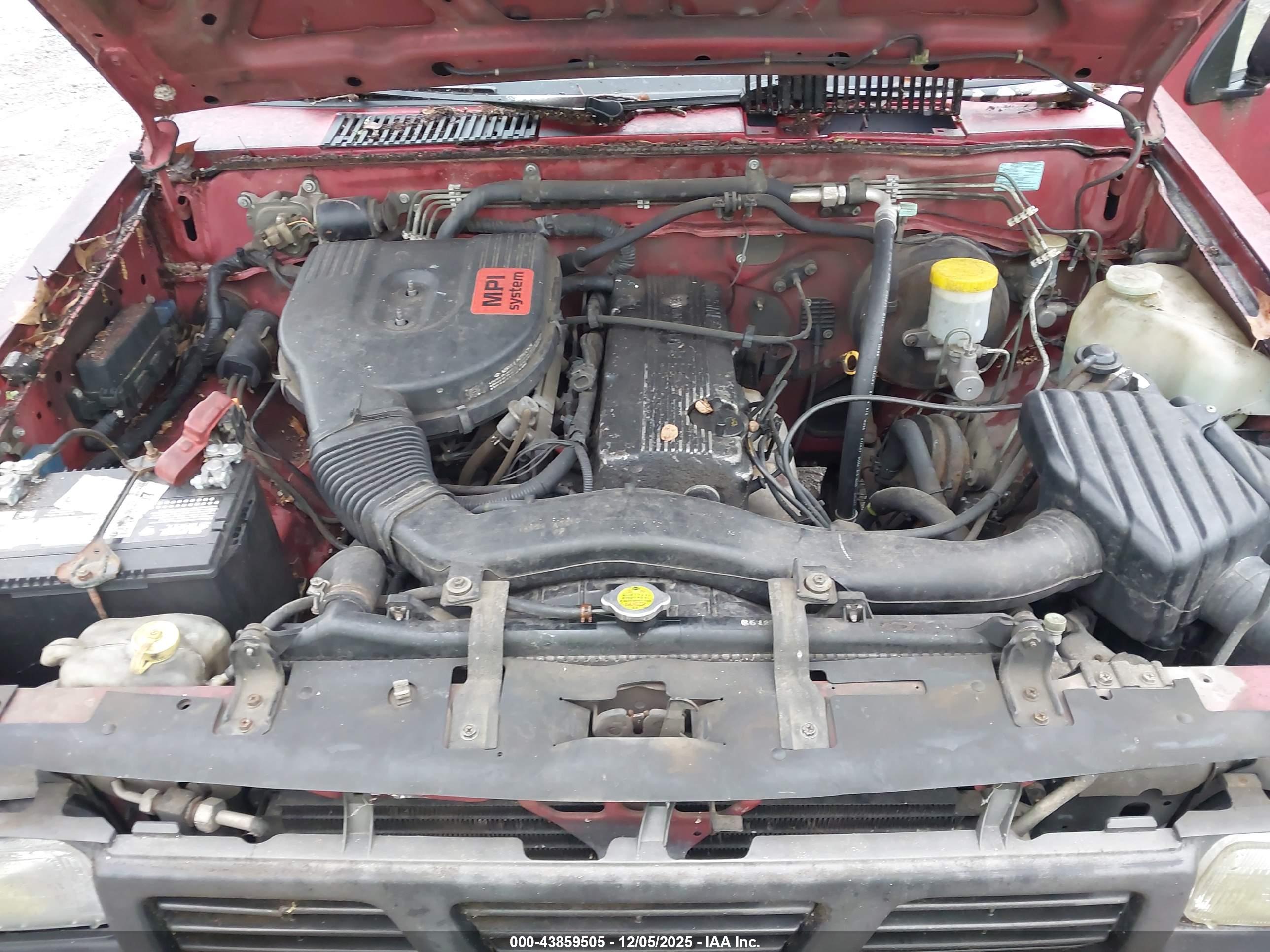 NISSAN TRUCK image 10