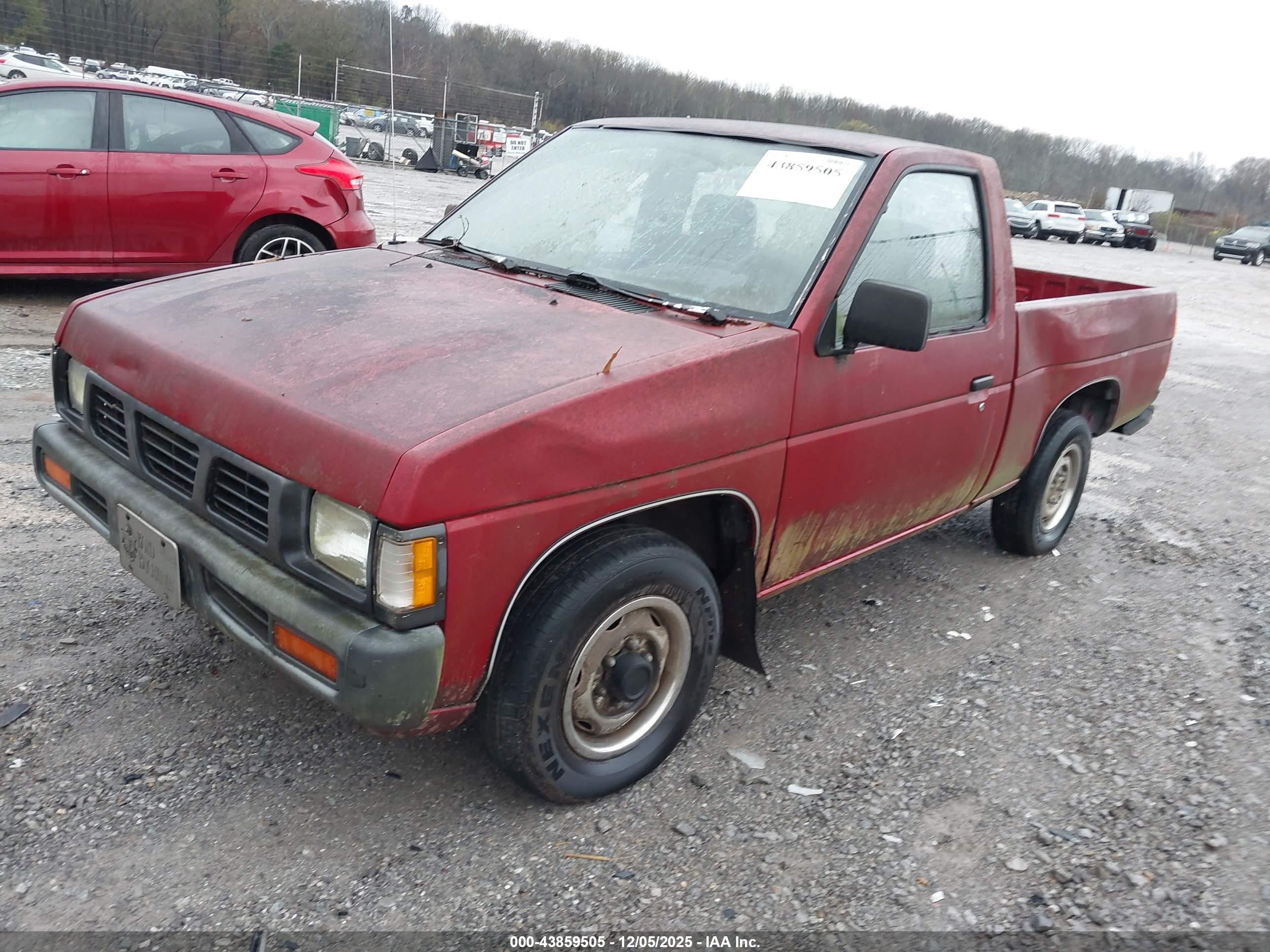 NISSAN TRUCK image 2