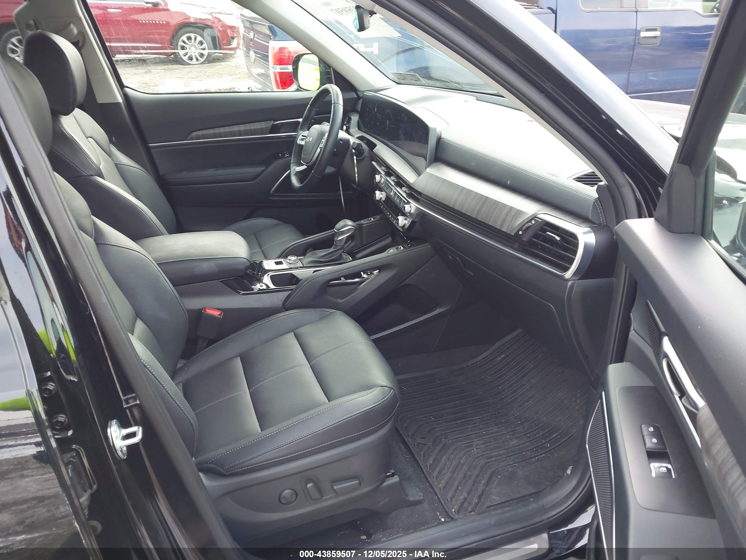 KIA TELLURIDE image 5